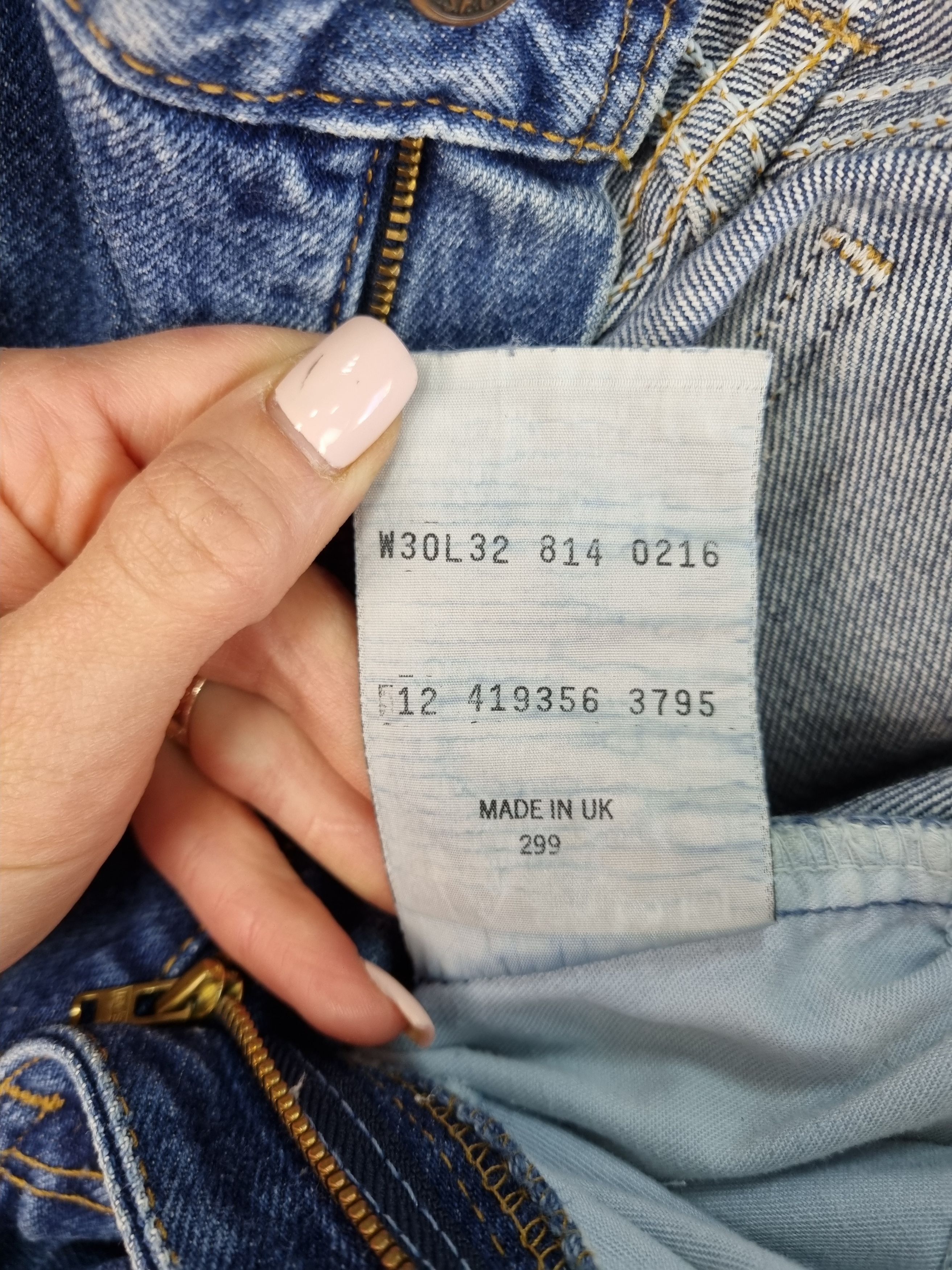 Levi's × Levi's Vintage Clothing × Vintage 95s Levi's Raw Denim Gorgeous Denim Jeans made in UK Size US 30 / EU 46 - 11 Thumbnail