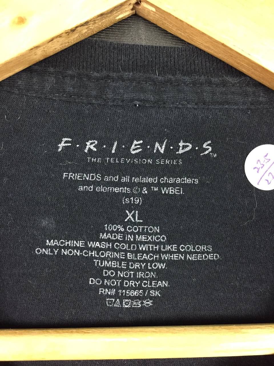 Amongst Friends × Vintage FRIENDS American Comedy TV Series Central Perk Tee Size US XL / EU 56 / 4 - 8 Thumbnail