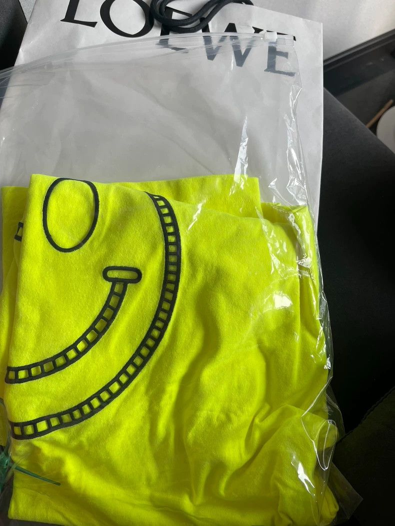 Loewe LOEWE Fluorescent yellow green smiling short sleeve T-shir Size S / US 4 / IT 40 - 7 Thumbnail