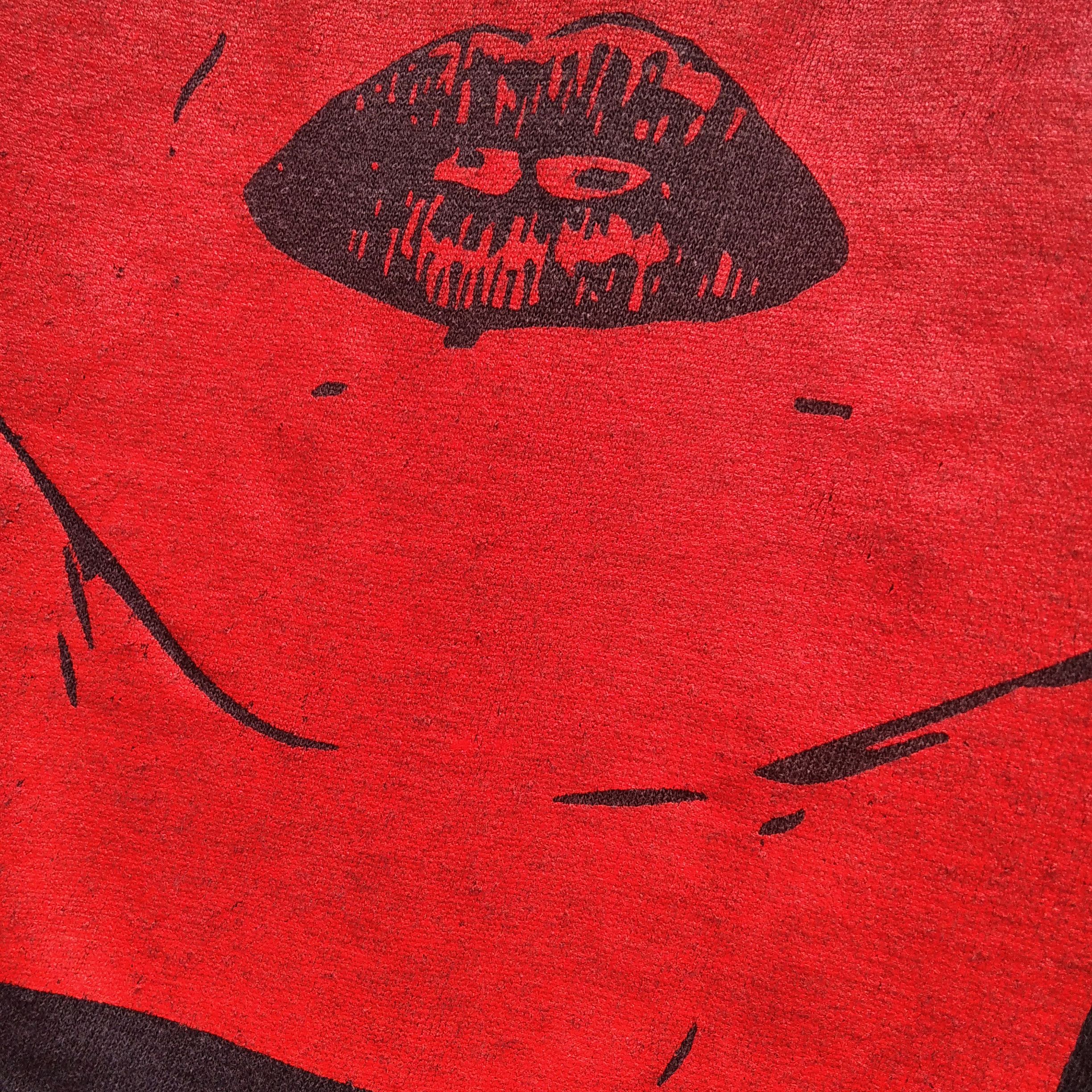 Band Tees CRYSTAL CASTLES "Red Madonna Fall Tour 2017" T-Shirt Size US M / EU 48-50 / 2 - 4 Thumbnail