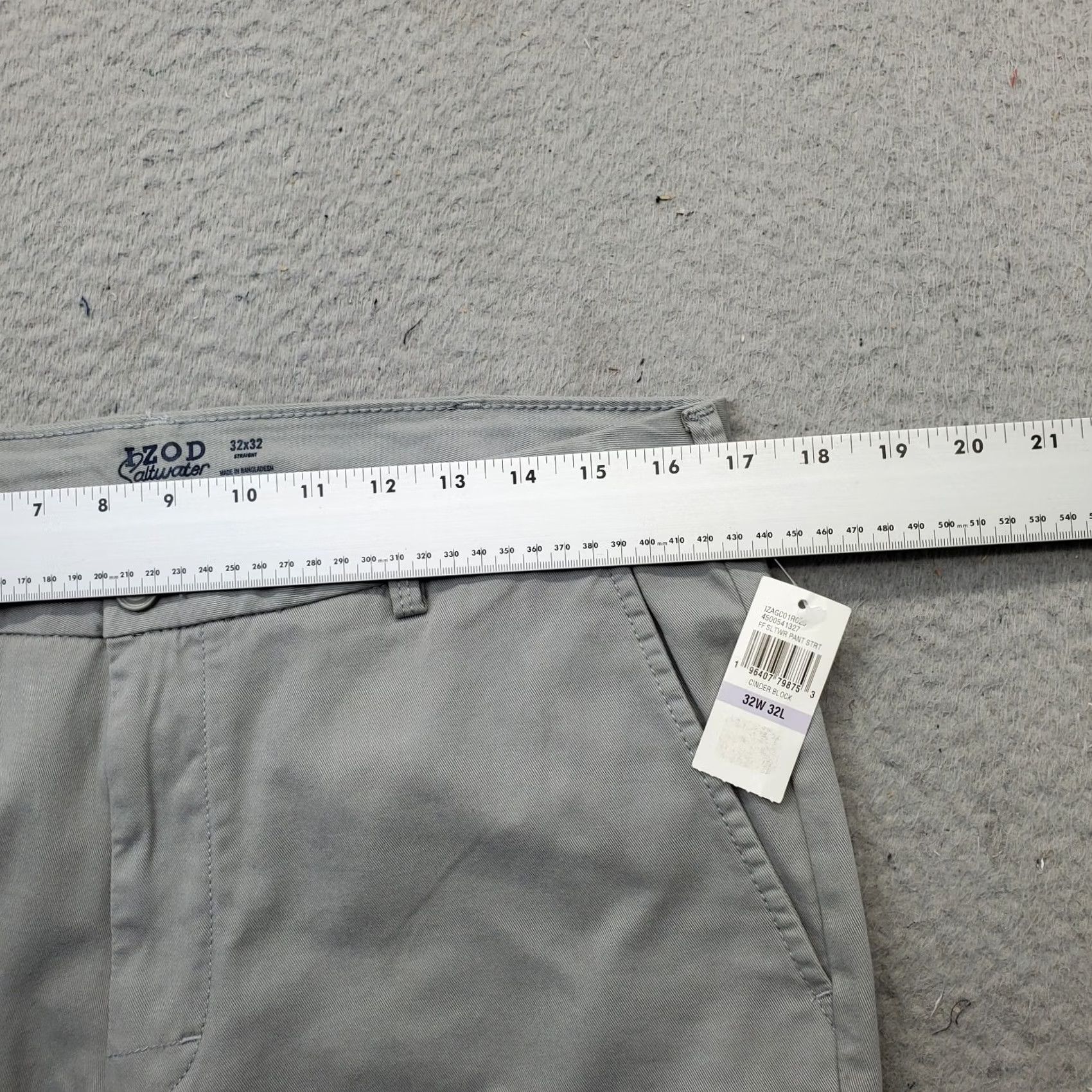 Izod IZOD Mens 32x32 Saltwater Chino Pants Gray Easy Care Stretch Flat Front Straight Casual Pants Mens Size 32 Gray Chino Stretch Flat Front Straight Wear Size US 32 / EU 48 - 6 Thumbnail