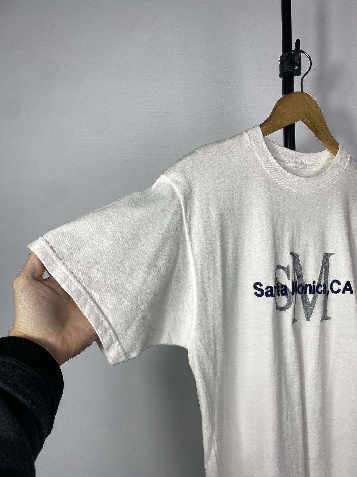 Vintage Vintage 90s Big Logo Santa Monica, CA USA Tee Shirt Size US S / EU 44-46 / 1 - 3 Thumbnail