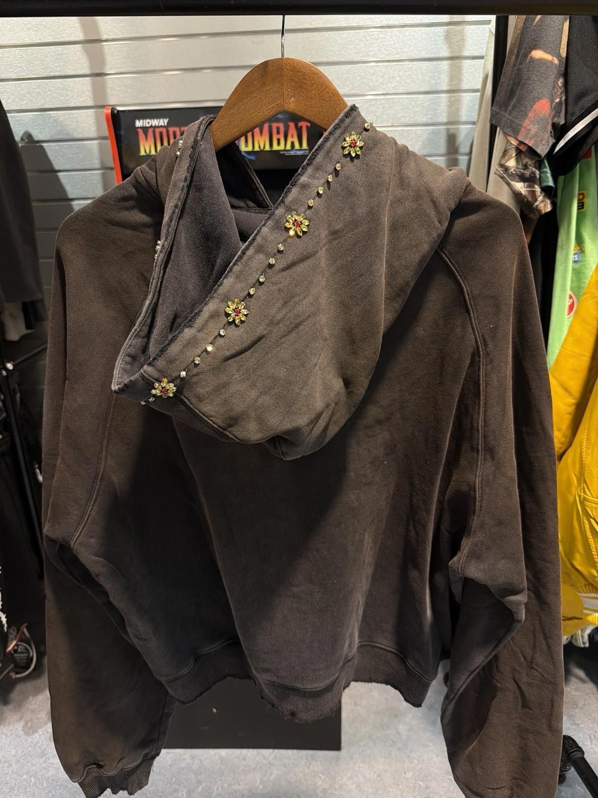 Vale L - Vale Zip Up Black Stone Studded Hoodie Authentic Valley Size US L / EU 52-54 / 3 - 8 Thumbnail