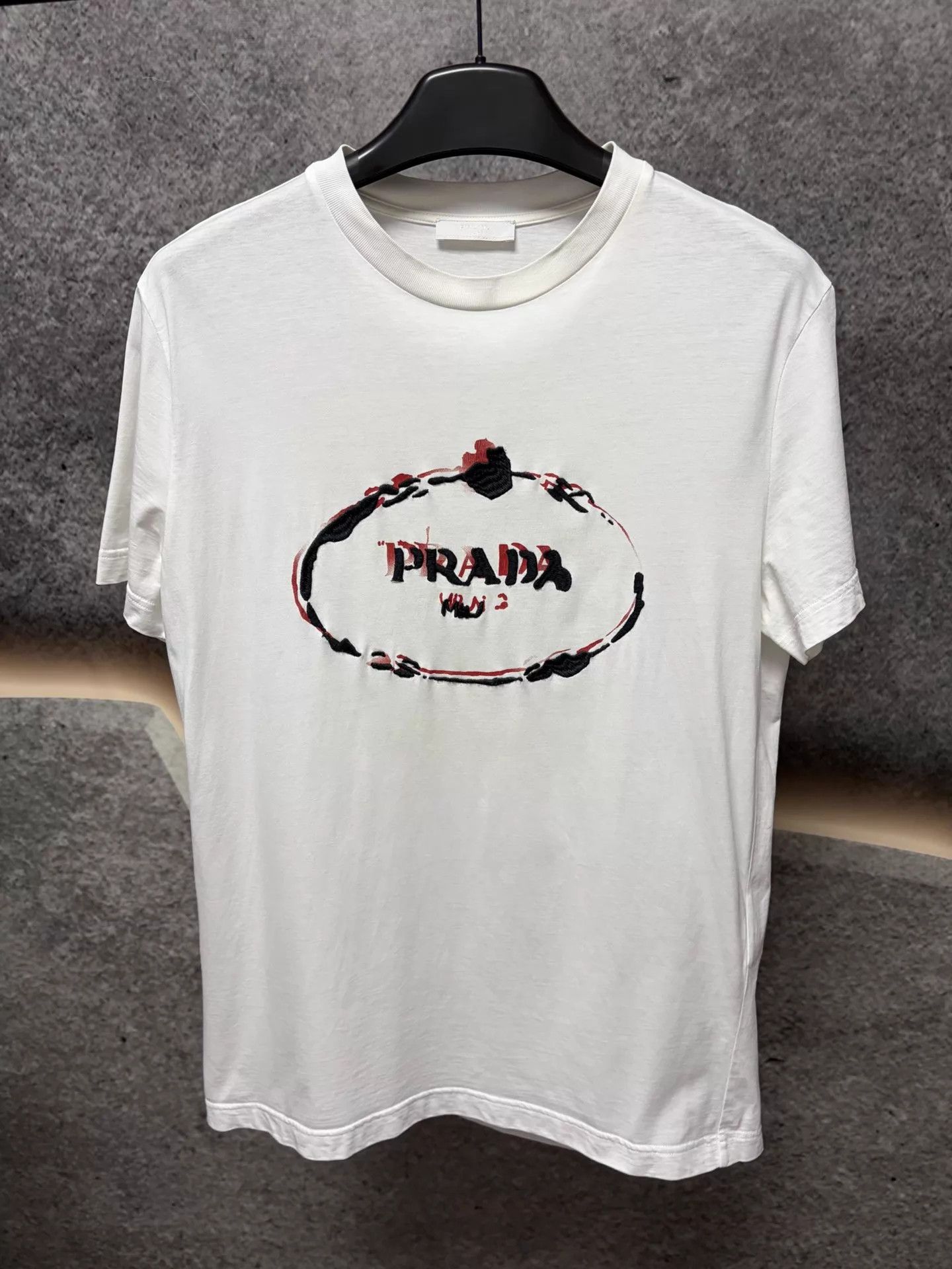 Prada Prada Men's White XL Short Sleeve Logo T-Shirt Size US XL / EU 56 / 4 - 1 Thumbnail
