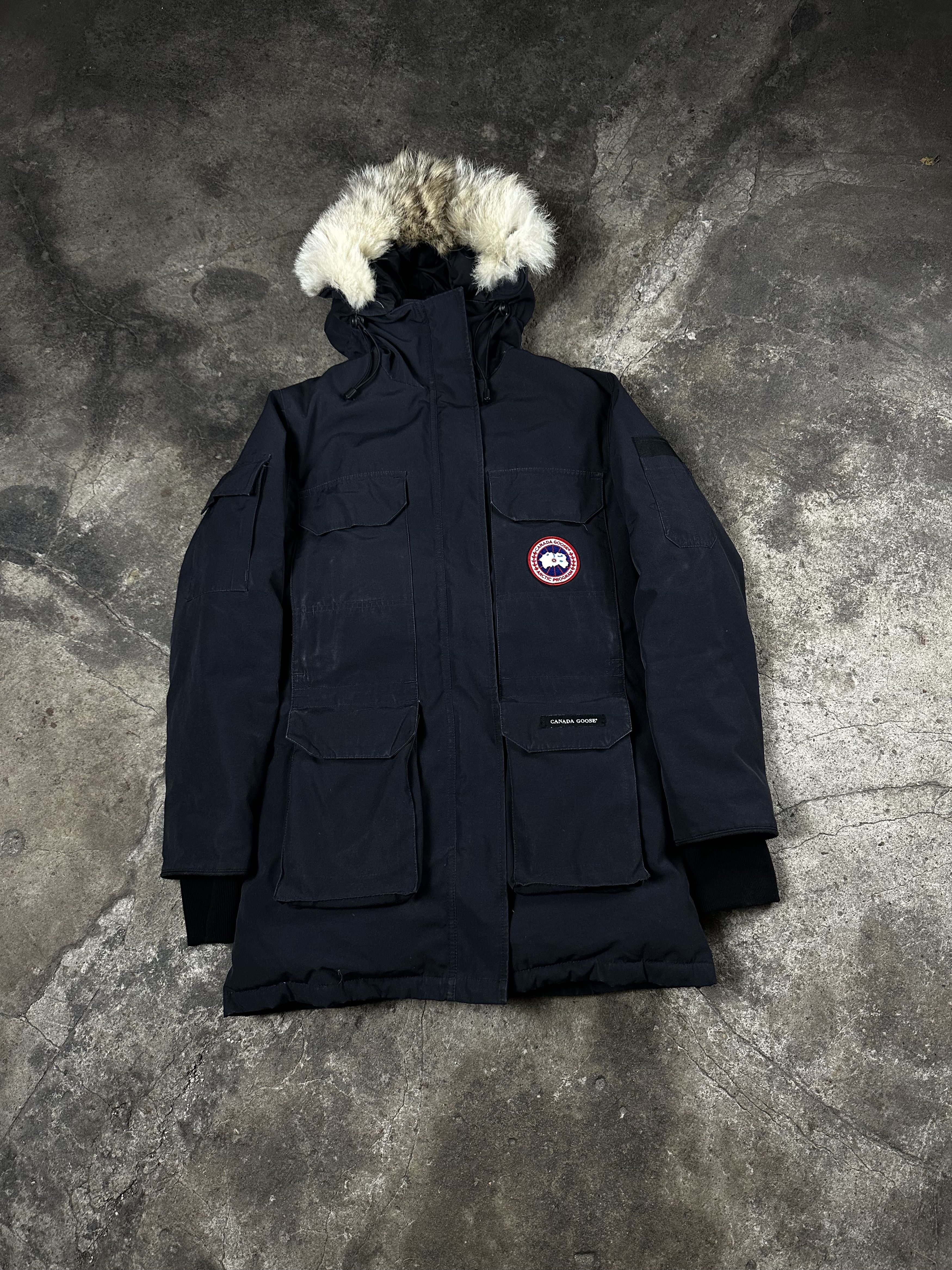 Canada Goose Canada Goose Expedition Fur Hood Winter Parka Size XS / US 0-2 / IT 36-38 - 1 Thumbnail