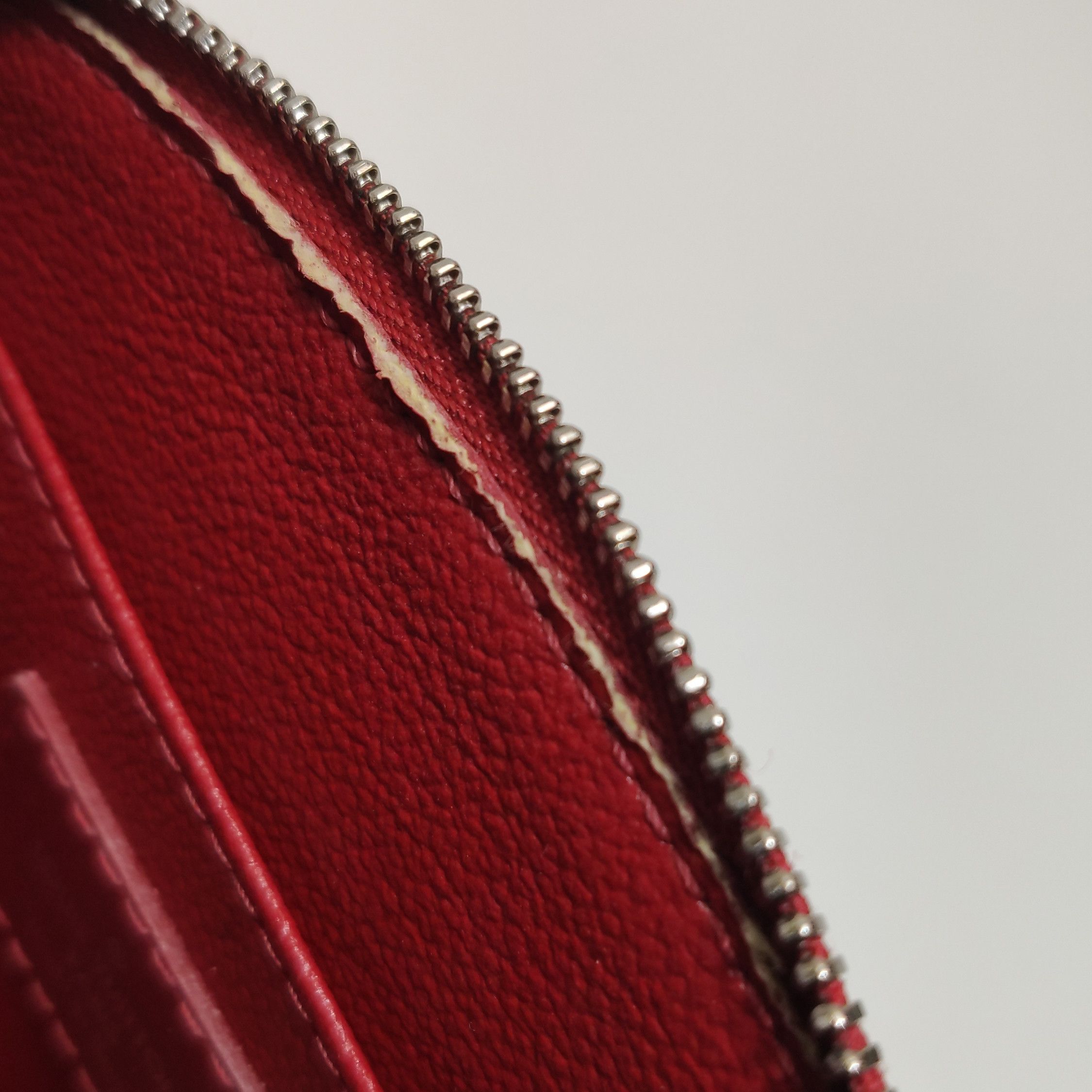 Louis Vuitton Louis Vuitton (LV) Small Cowhide Solid Color Water Ripple C Size ONE SIZE - 6 Thumbnail