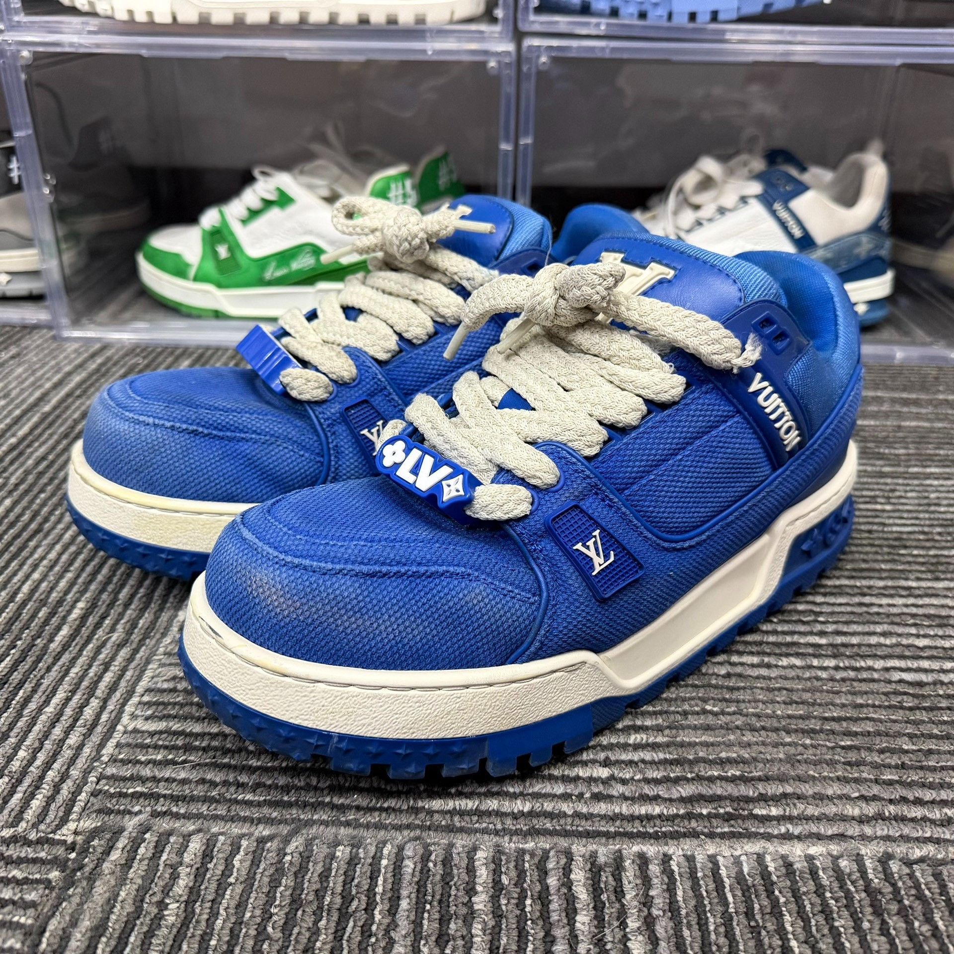 Louis Vuitton Louis Vuitton Training Blue Lowtop Sneakers 10 Men Size US 10 / EU 43 - 1 Thumbnail