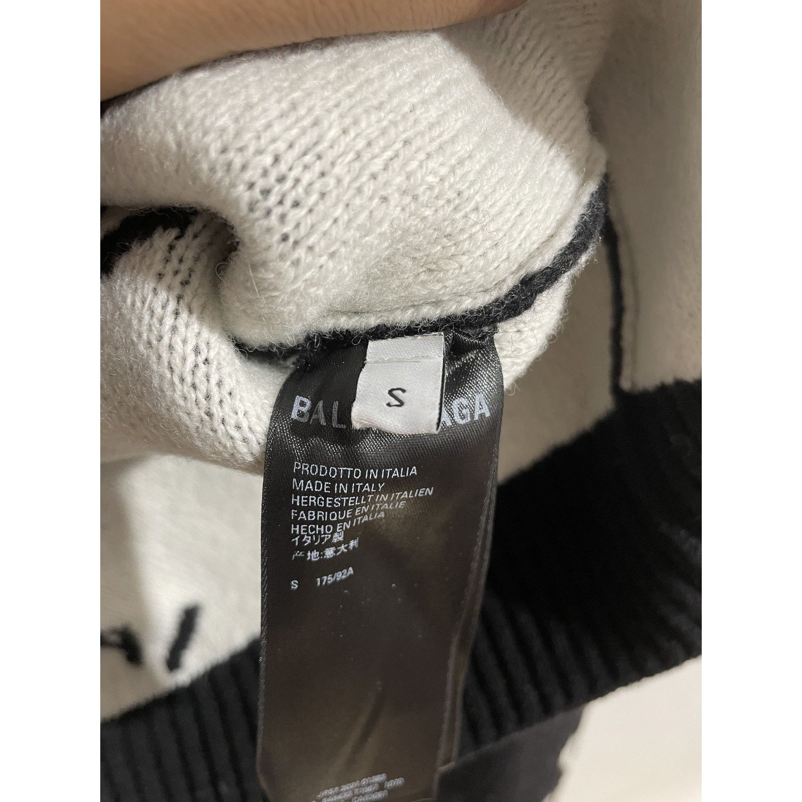 Balenciaga BALENCIAGA BLACK ALL OVER LOGO SWEATER SIZE SMALL PREOWNED Size US S / EU 44-46 / 1 - 6 Thumbnail
