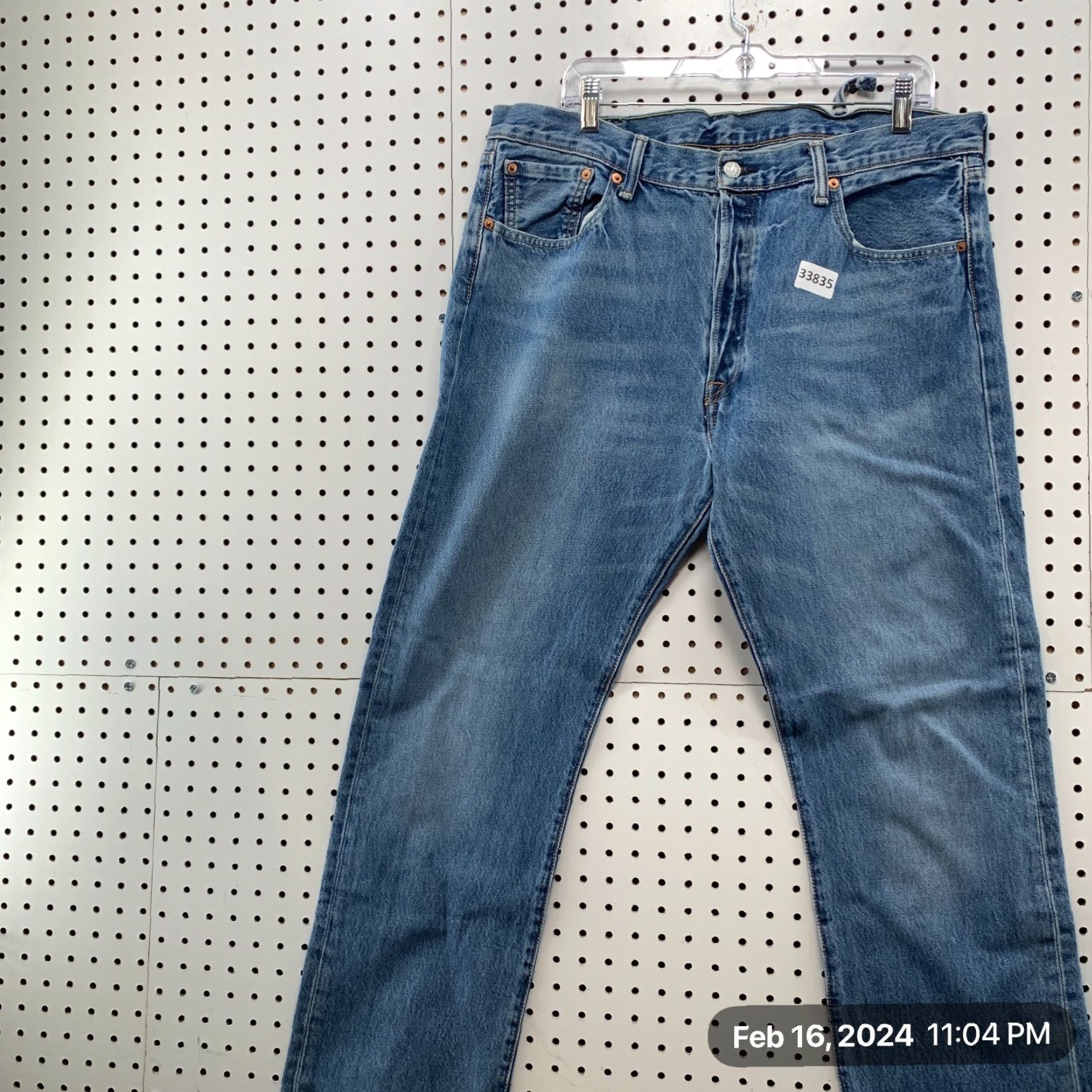 Levi's VINTAGE Levi's 501 Blue Denim Jeans Mens Size 36x31 Light Washed Button Fly FITS 501 Series Straight 36 Jeans Mens Blue 90s Size US 36 / EU 52 - 3 Thumbnail