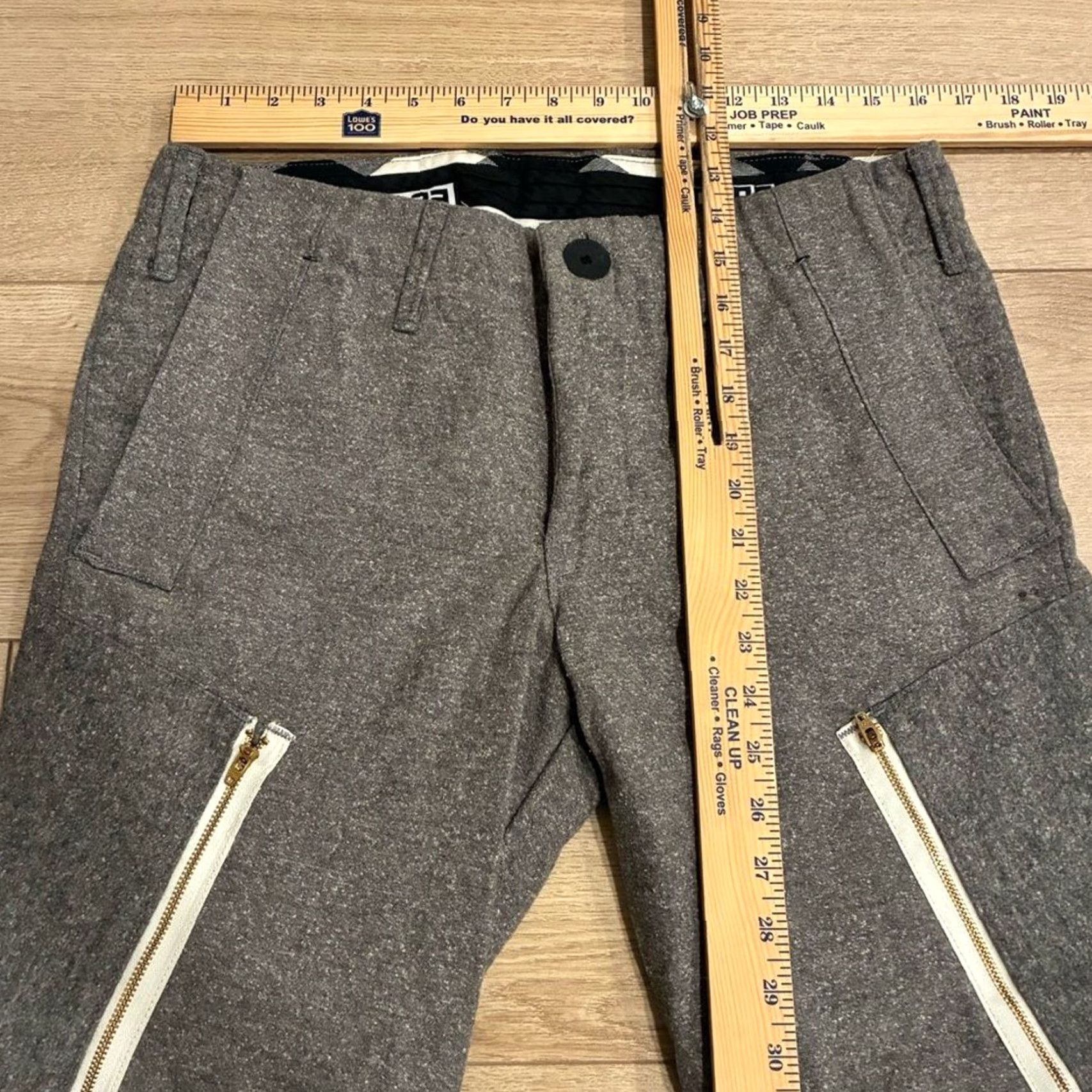 Vintage VINTAGE Rogan Sweatpants Y2K Gray Speckle Flannel Zippers Cargo Taper Size 32 Mens Size US 32 / EU 48 - 3 Thumbnail