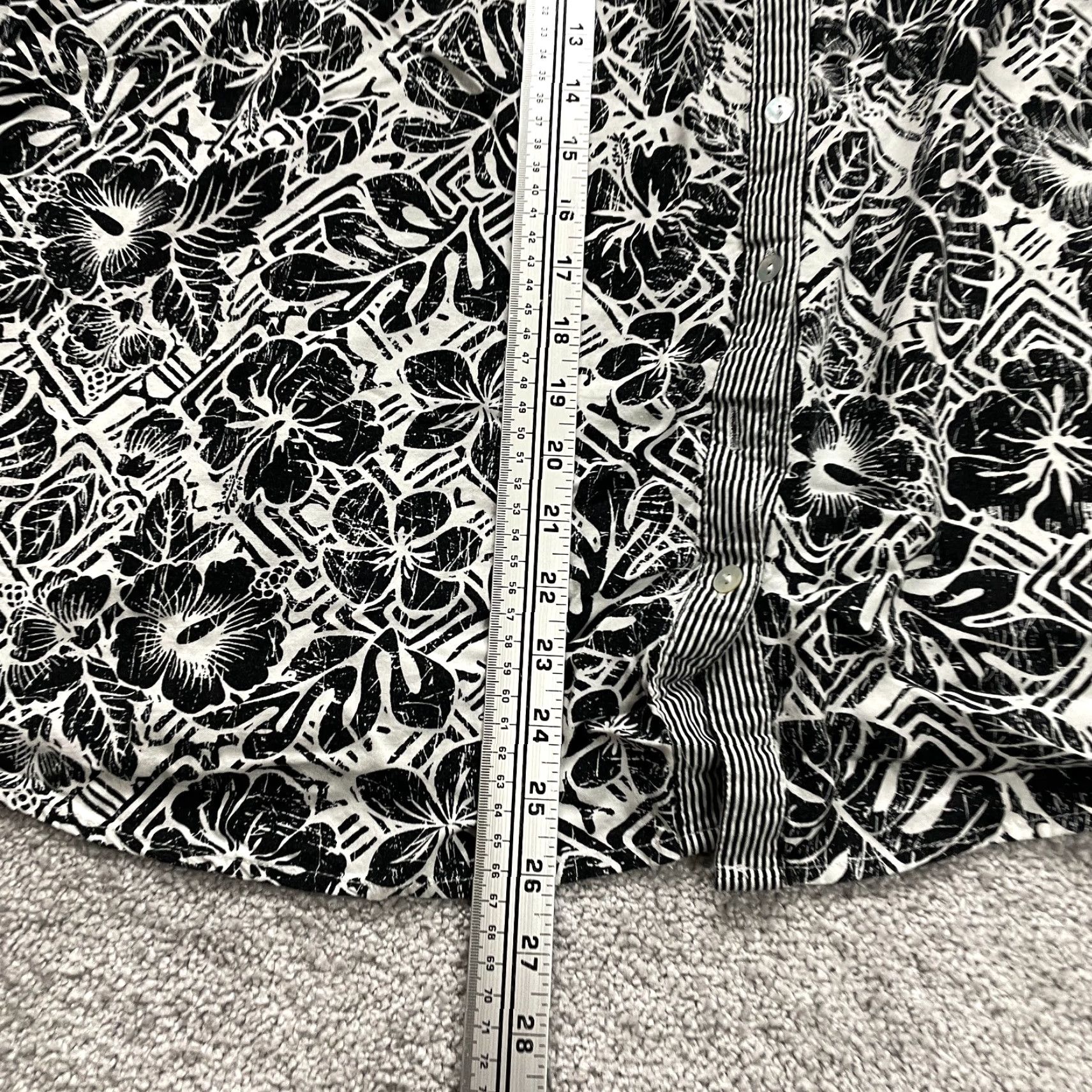 Avenue VINTAGE Avenue Women's Button-Down Blouse Shirt Plus 22 Floral Long Sleeve Knit Casual Top Black White Size 3XL / US 20-22 - 6 Thumbnail