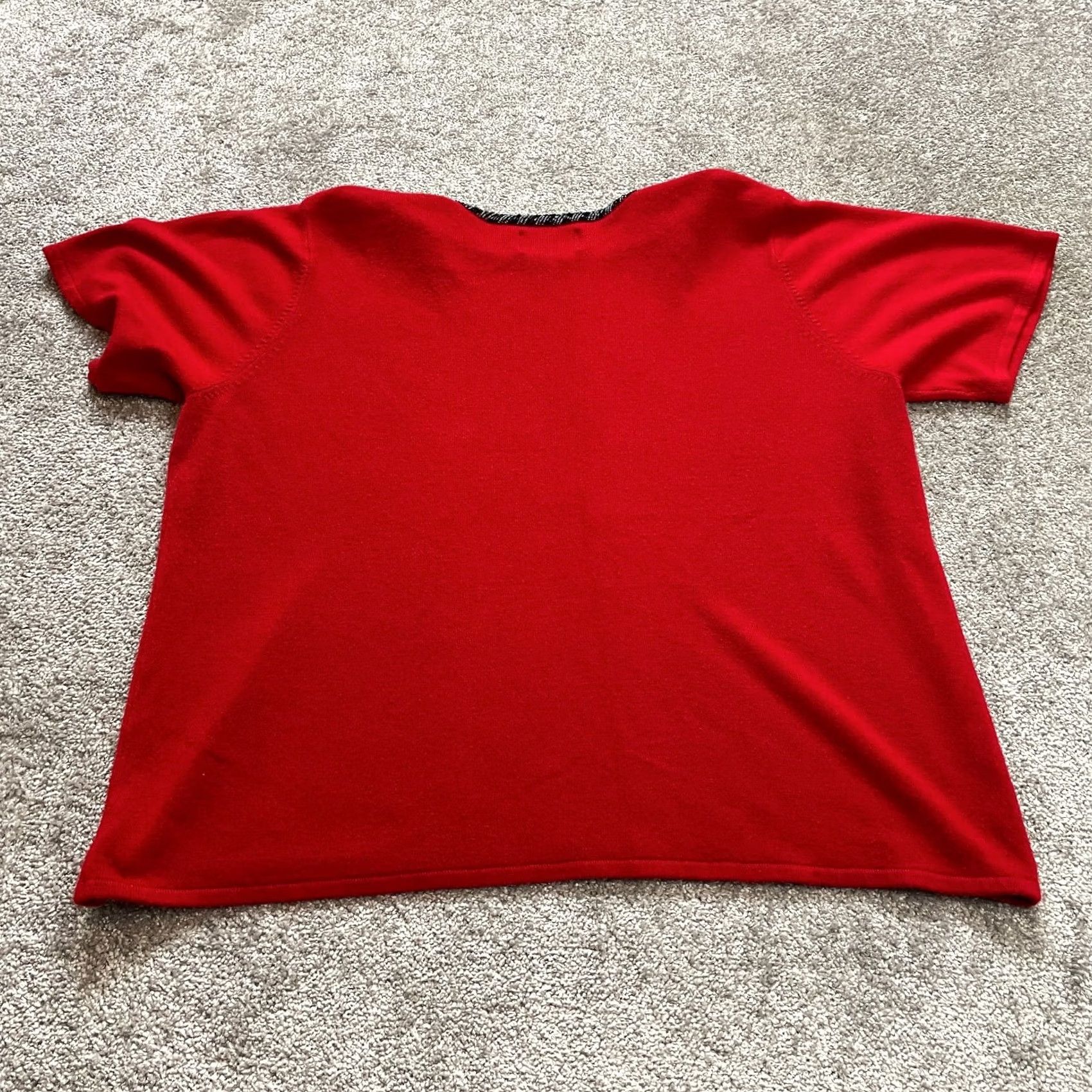 Vintage VINTAGE Sag Harbor Sweater Womens 2X Red Short Sleeve Navy? No—Red Short Sleeve Pullover Beaded Crew Neck Sag Harbor Womens 2X Sweater Size XXL / US 16-18 / IT 52-54 - 8 Thumbnail