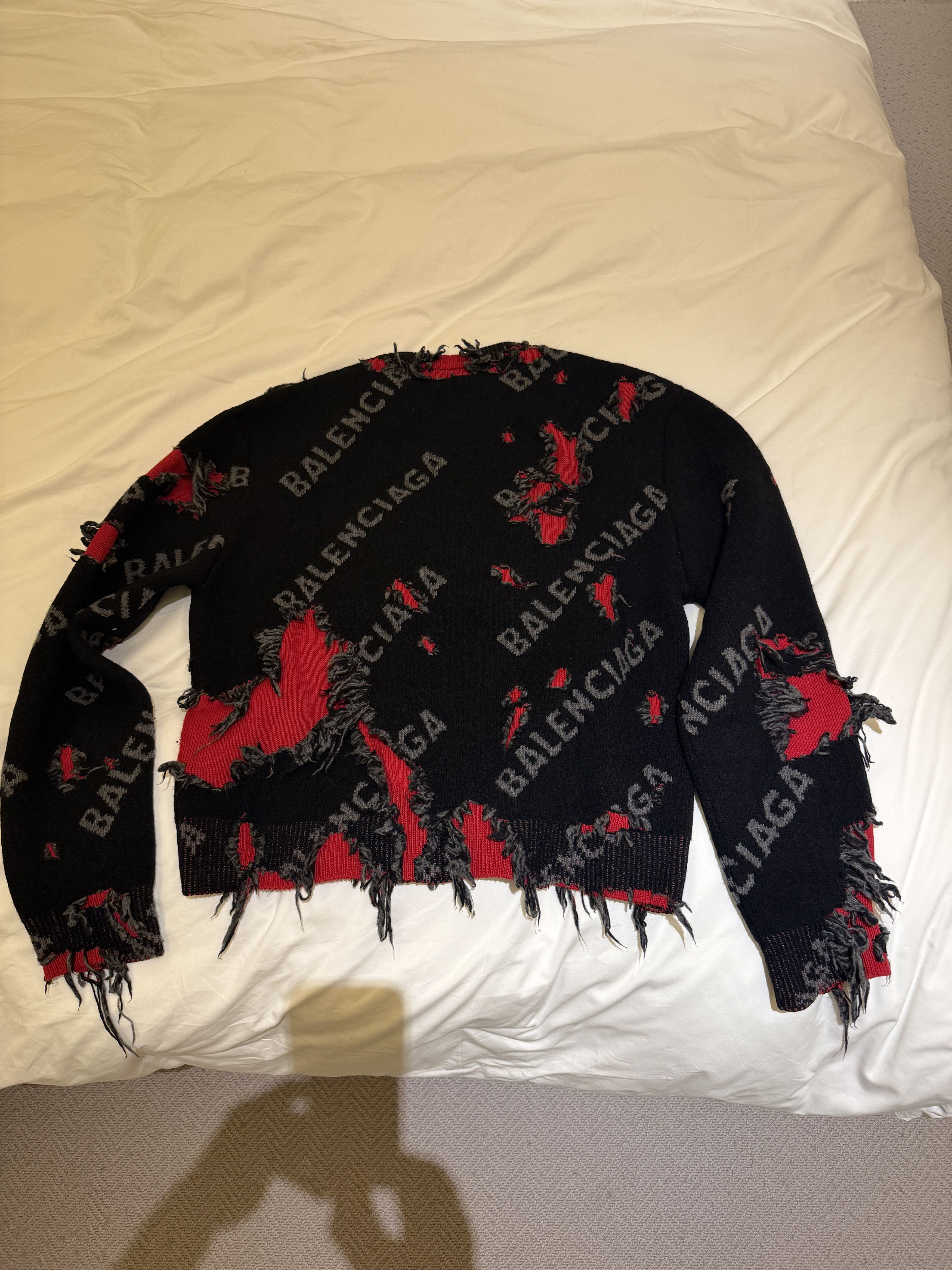 Balenciaga Balenciaga FW21 Distressed Ripped Sweater Size US S / EU 44-46 / 1 - 3 Thumbnail