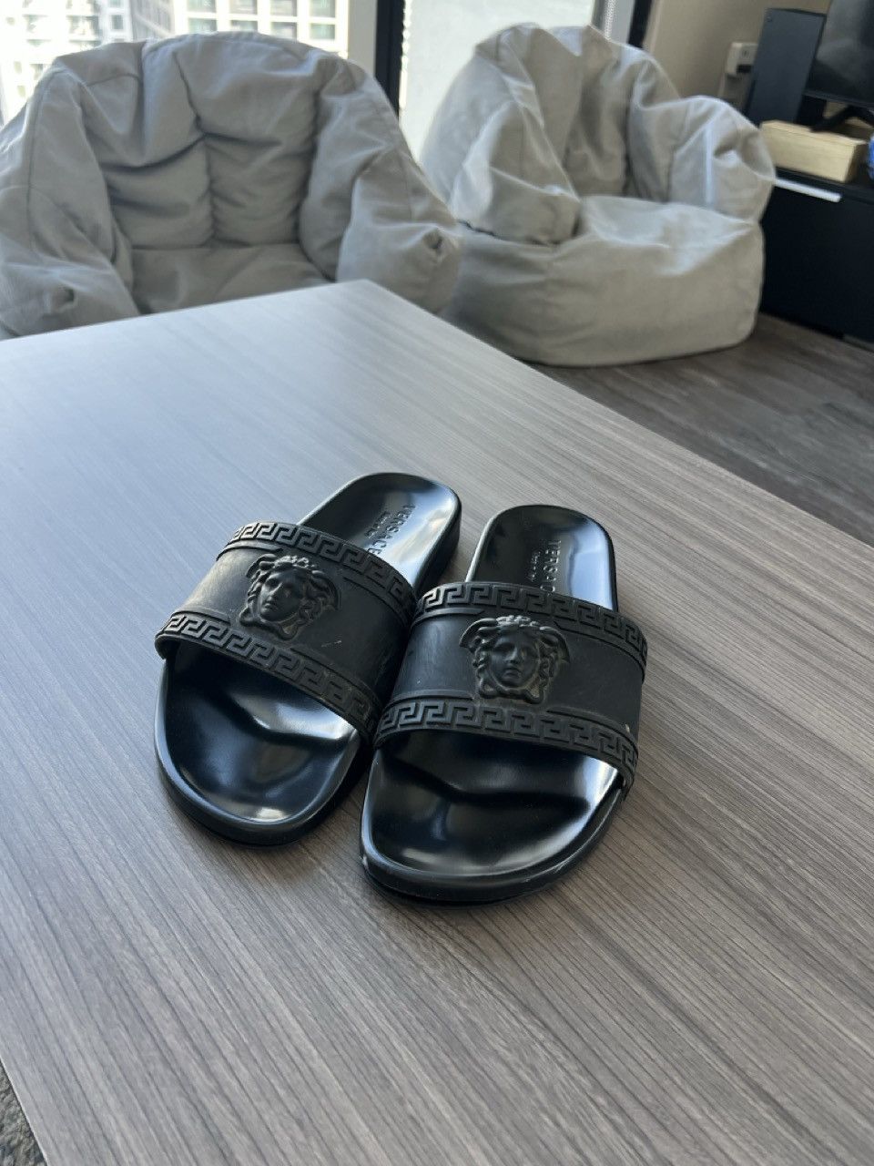 Versace Versace Men's Medusa Pool Slides Size US 9 / EU 42 - 1 Thumbnail
