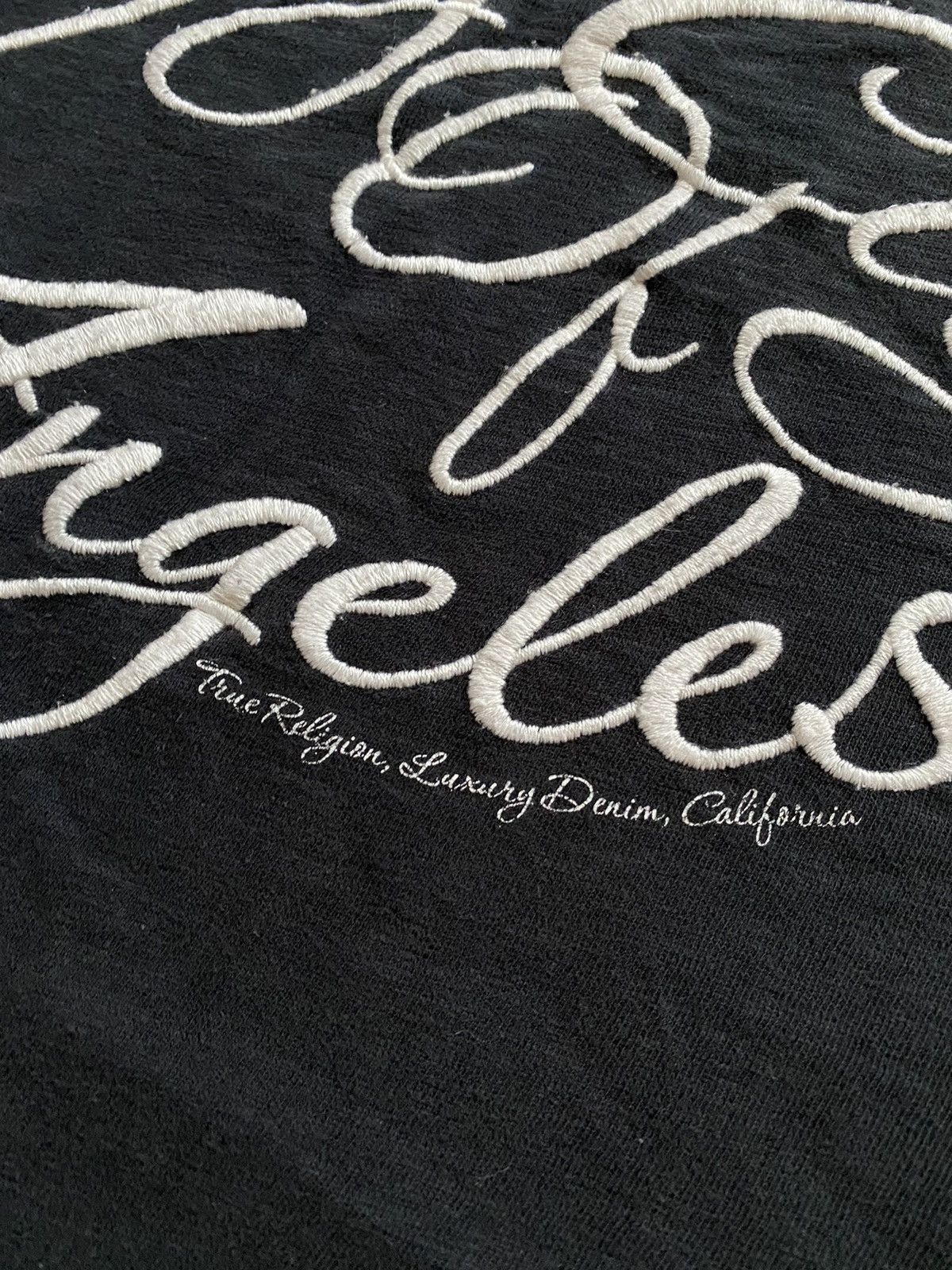 True Religion × Vintage Rare True Religion Big City of Angeles Los Angeles T Shirt Size US L / EU 52-54 / 3 - 6 Thumbnail