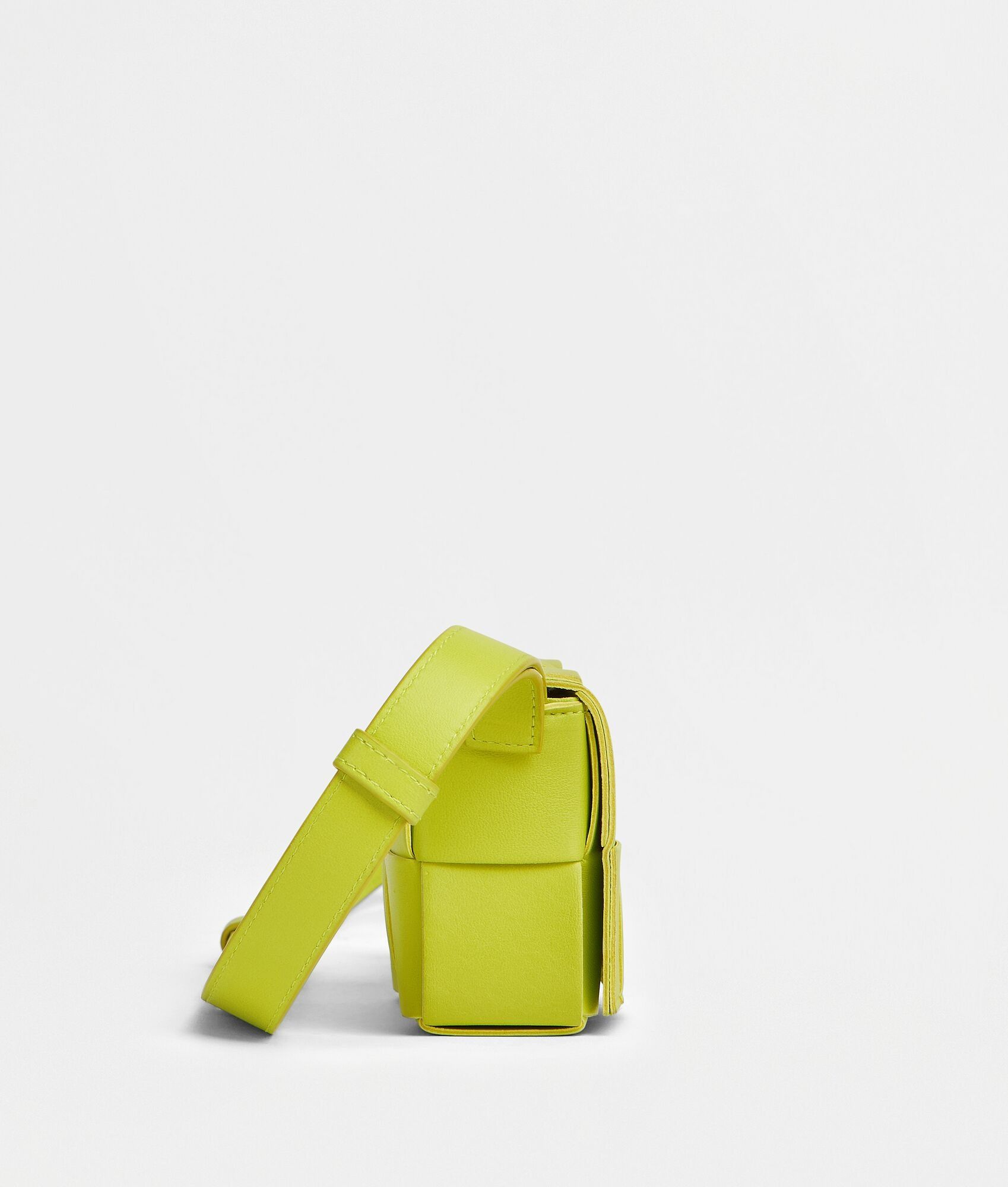 Bottega Veneta o1n1vont0525 Size: OS / Unisex Candy Cassette Bag Acid Kiwi Size ONE SIZE - 2 Thumbnail