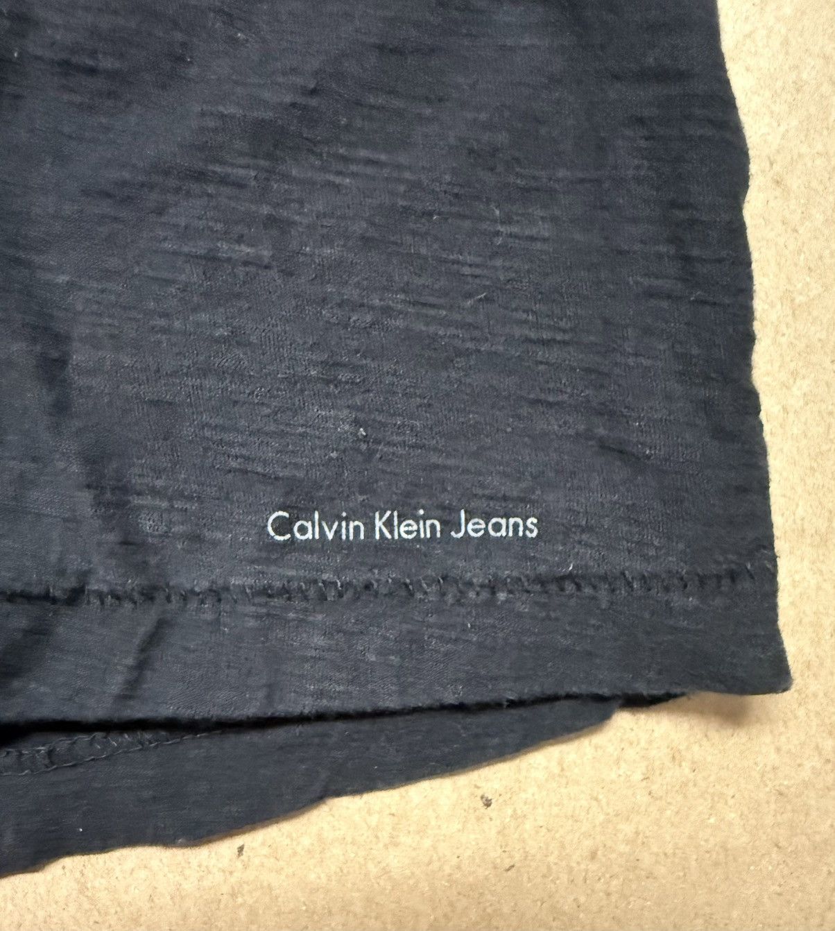 Calvin Klein Calvin Klein V neck XL Extra Large T Shirt Black Tee Rare! Size US XL / EU 56 / 4 - 2 Thumbnail