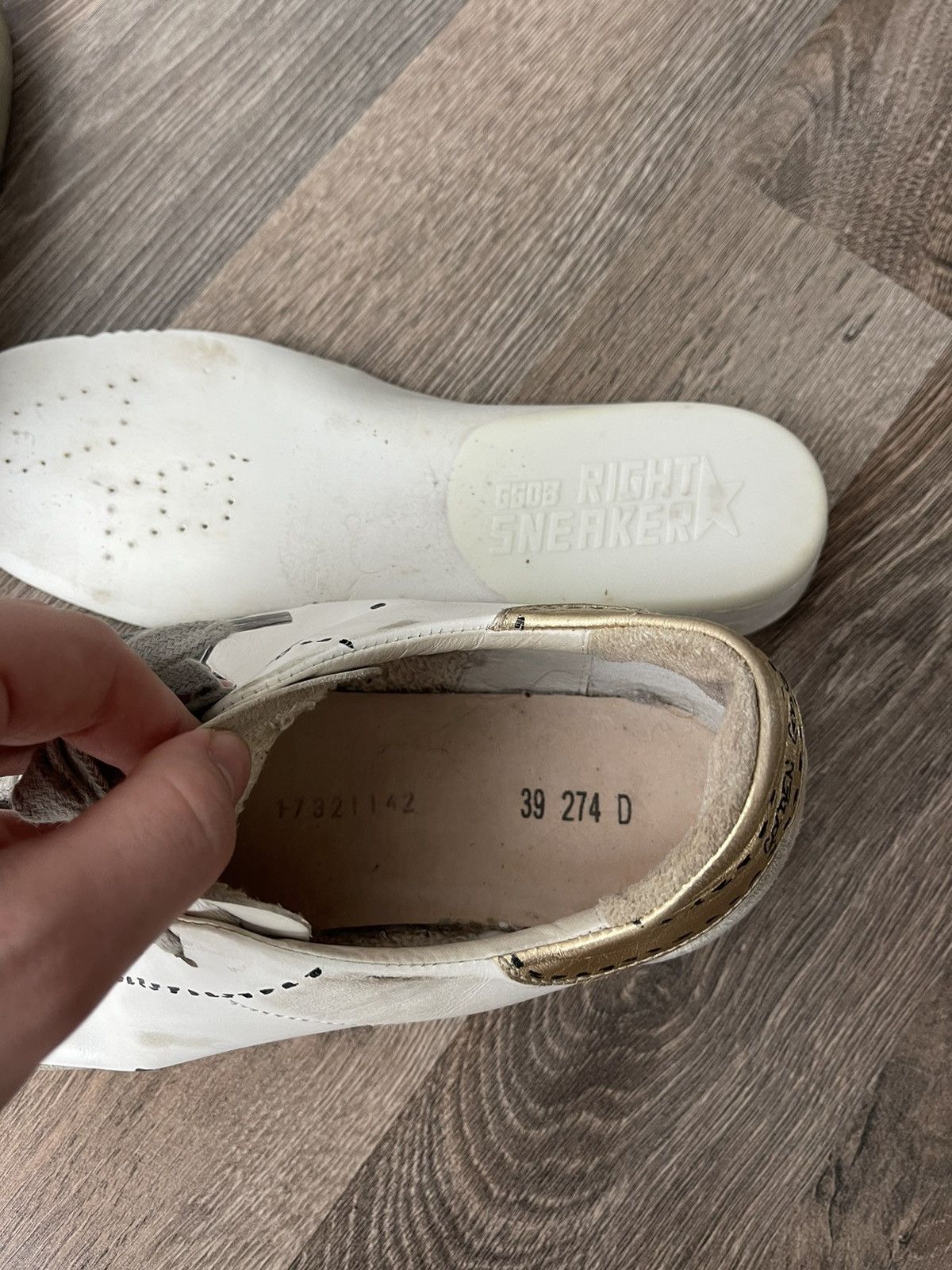 Golden Goose Golden Goose Super-Star Sneakers White Gold Glitter Star 39 Size US 9 / IT 39 - 10 Thumbnail