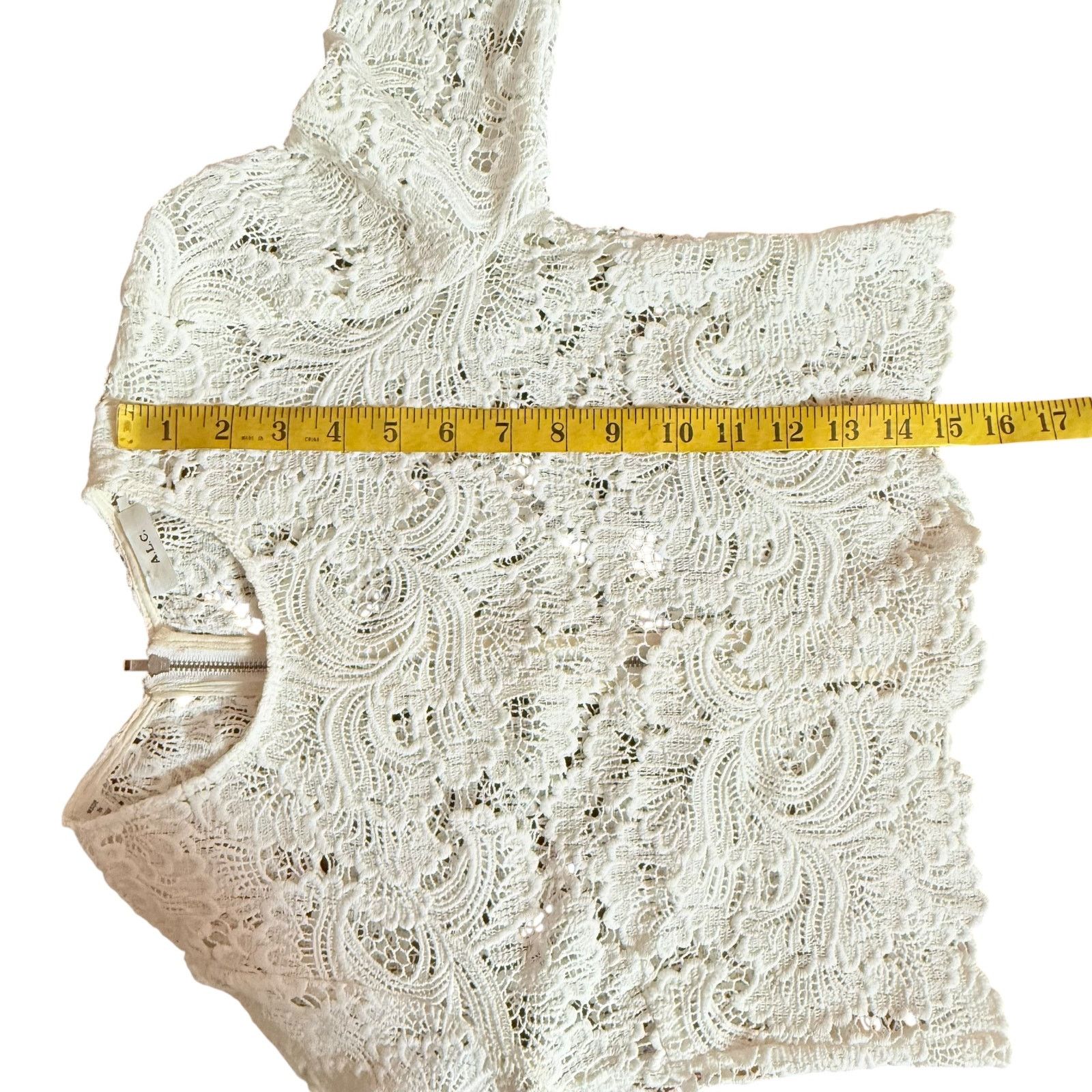 A.L.C. A.L.C. Talia Lace Cropped Top 0 Long Sleeves Buttoned Cuffs Size XS / US 0-2 / IT 36-38 - 14 Thumbnail