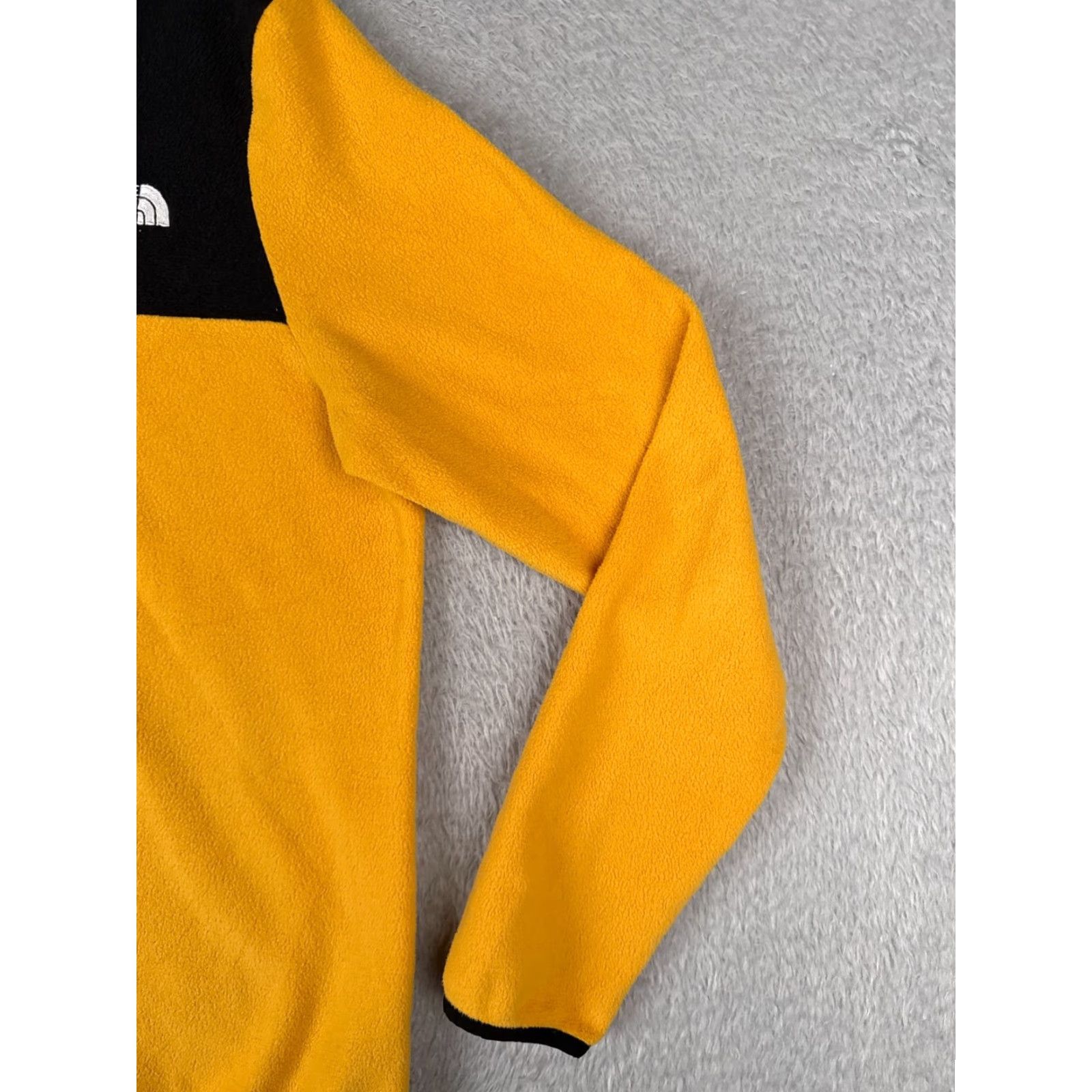 The North Face The North Face Sweater Womens Large Yellow 1/4 Zip Pullover Polyester Fleece Size L / US 10 / IT 46 - 2 Thumbnail