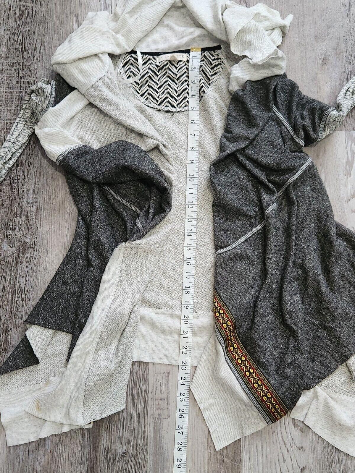 Designer Scrapbook Sweater Size Medium Aztec Assymetrical Hem Open Size M / US 6-8 / IT 42-44 - 7 Thumbnail