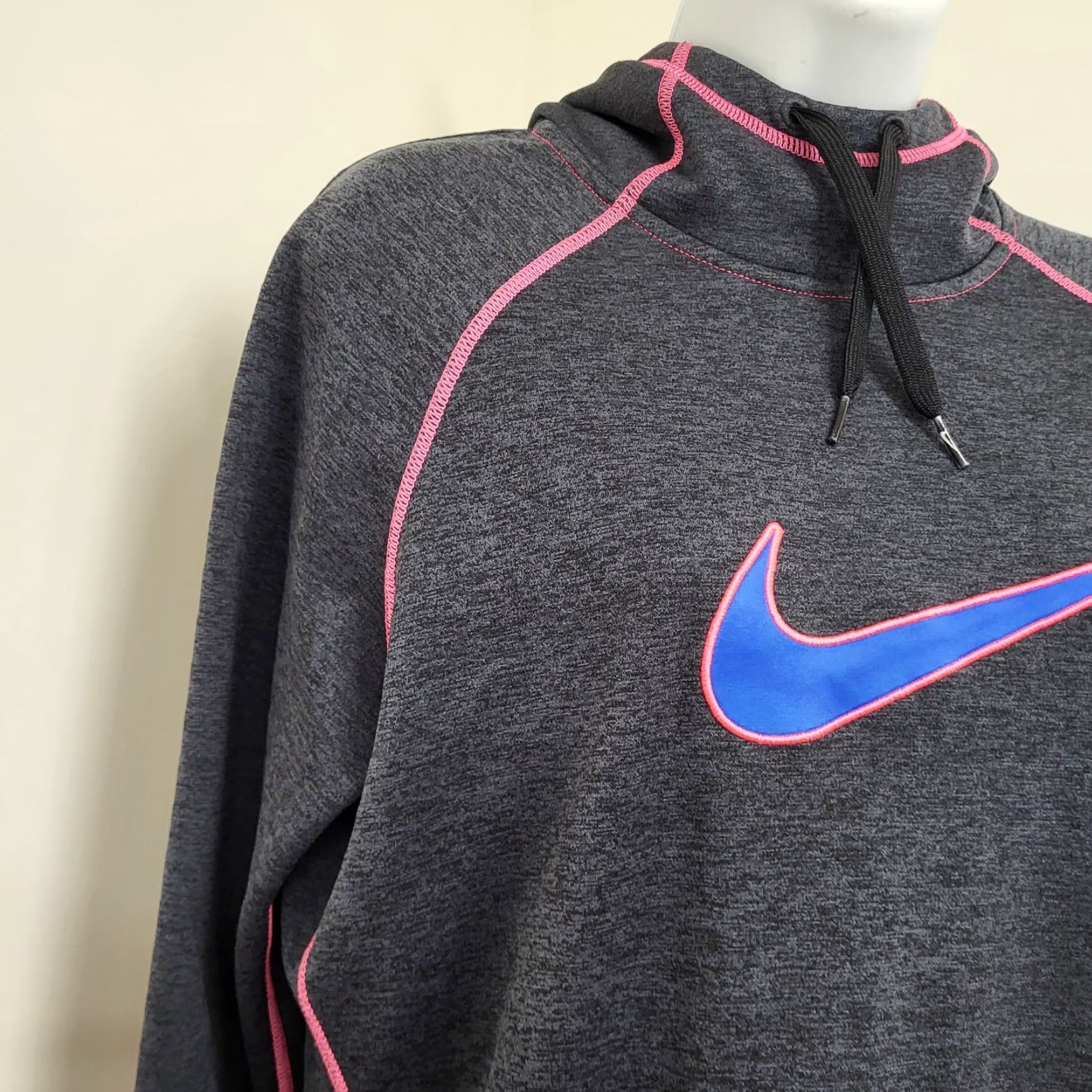 Nike Nike Hoodie Women’s Medium Grey Therma-Fit Neon Pink Long Sleeve Big Logo Size M / US 6-8 / IT 42-44 - 4 Thumbnail