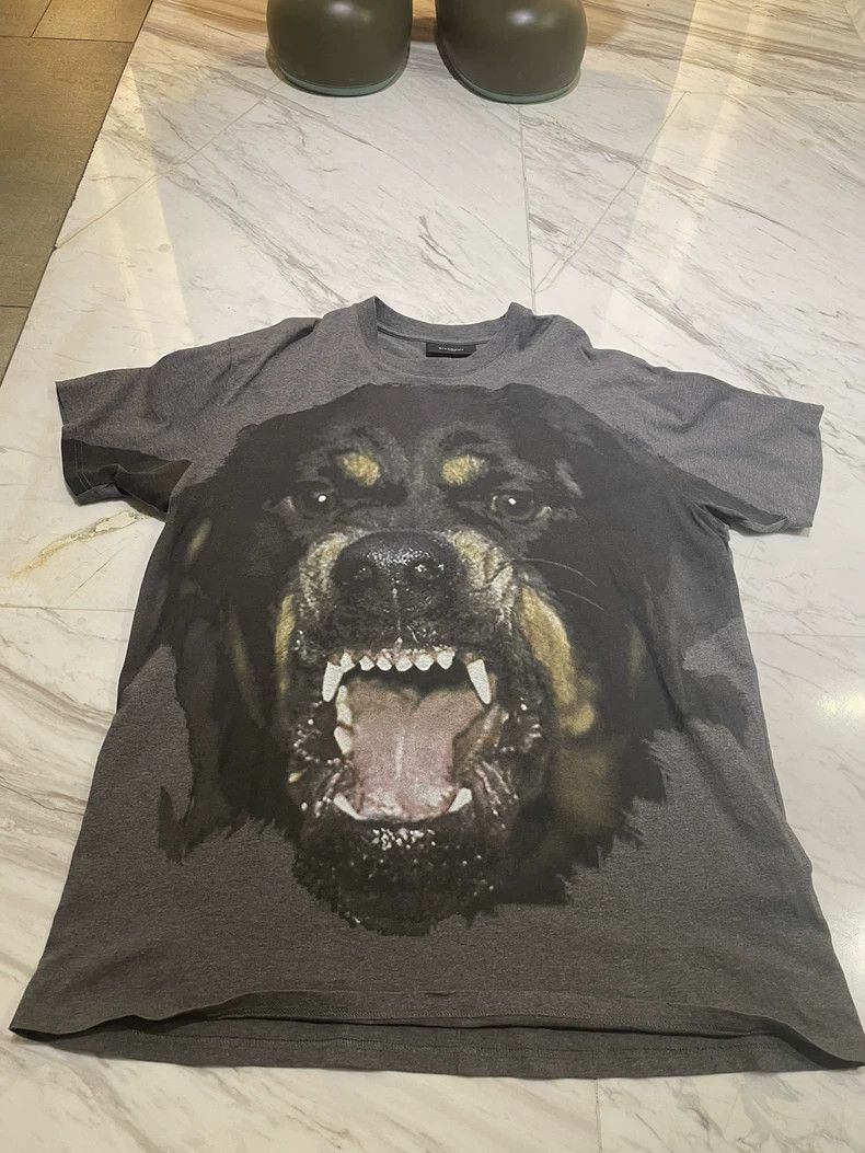 Givenchy Givenchy Dog Head Classic Oversize Version Extra Large XS Size US XS / EU 42 / 0 - 1 Thumbnail