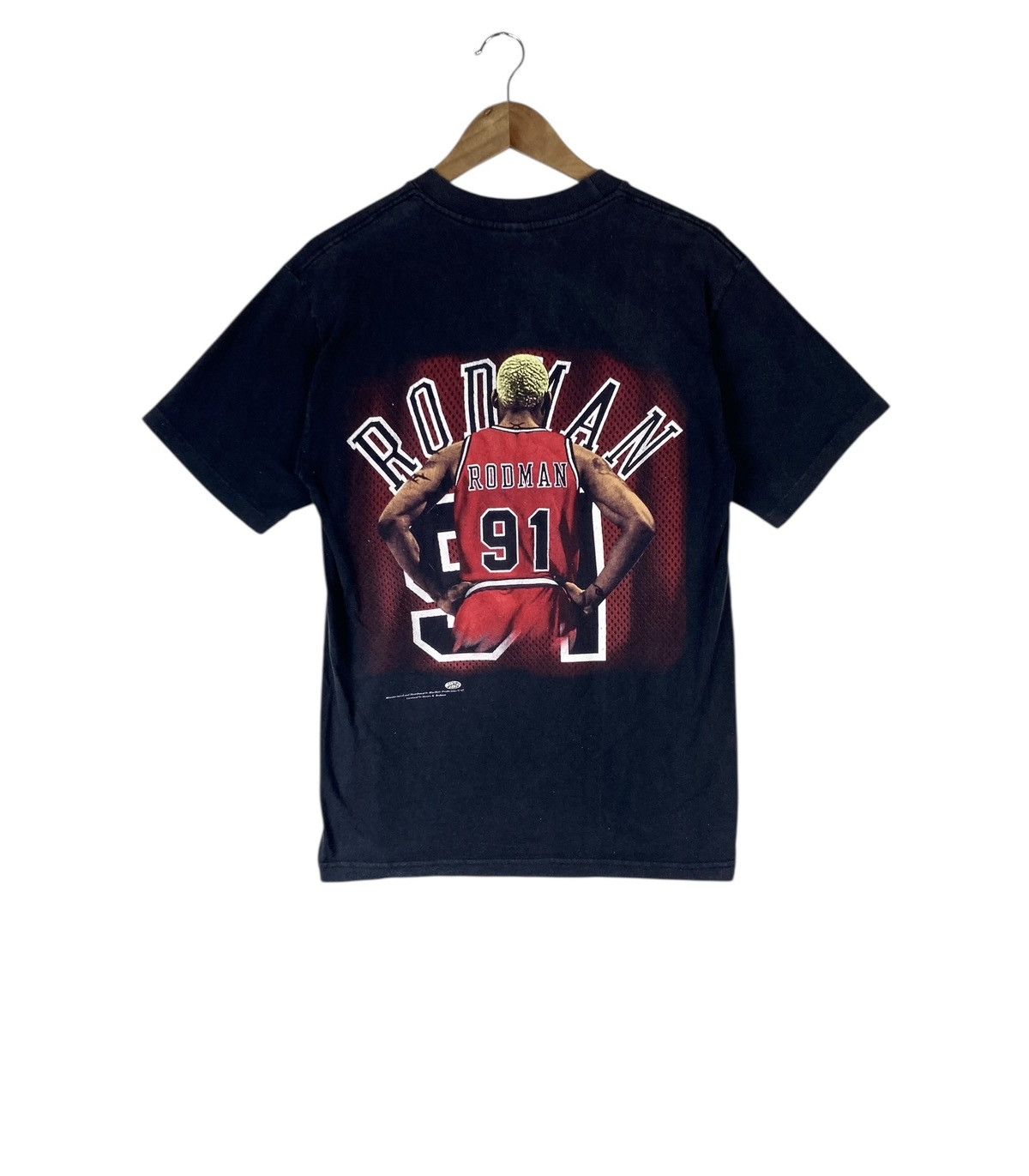 Vintage Vintage 90s Dennis Rodman Nba Rap Tees Murina Usa T-Shirt Size US M / EU 48-50 / 2 - 1 Thumbnail