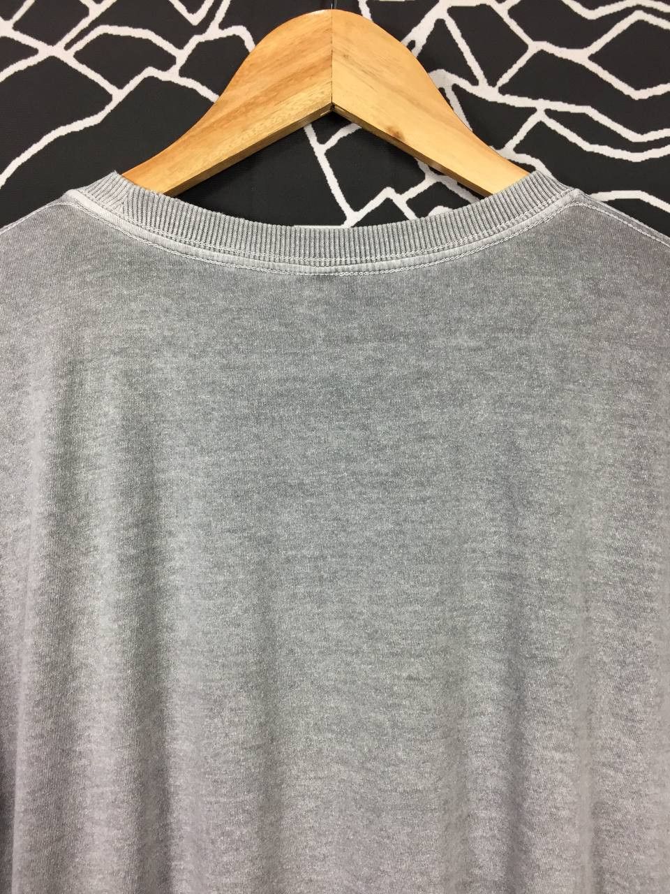 Japanese Brand × Uniqlo Uniqlo Plain Casual Essential Tee Size US XL / EU 56 / 4 - 6 Thumbnail