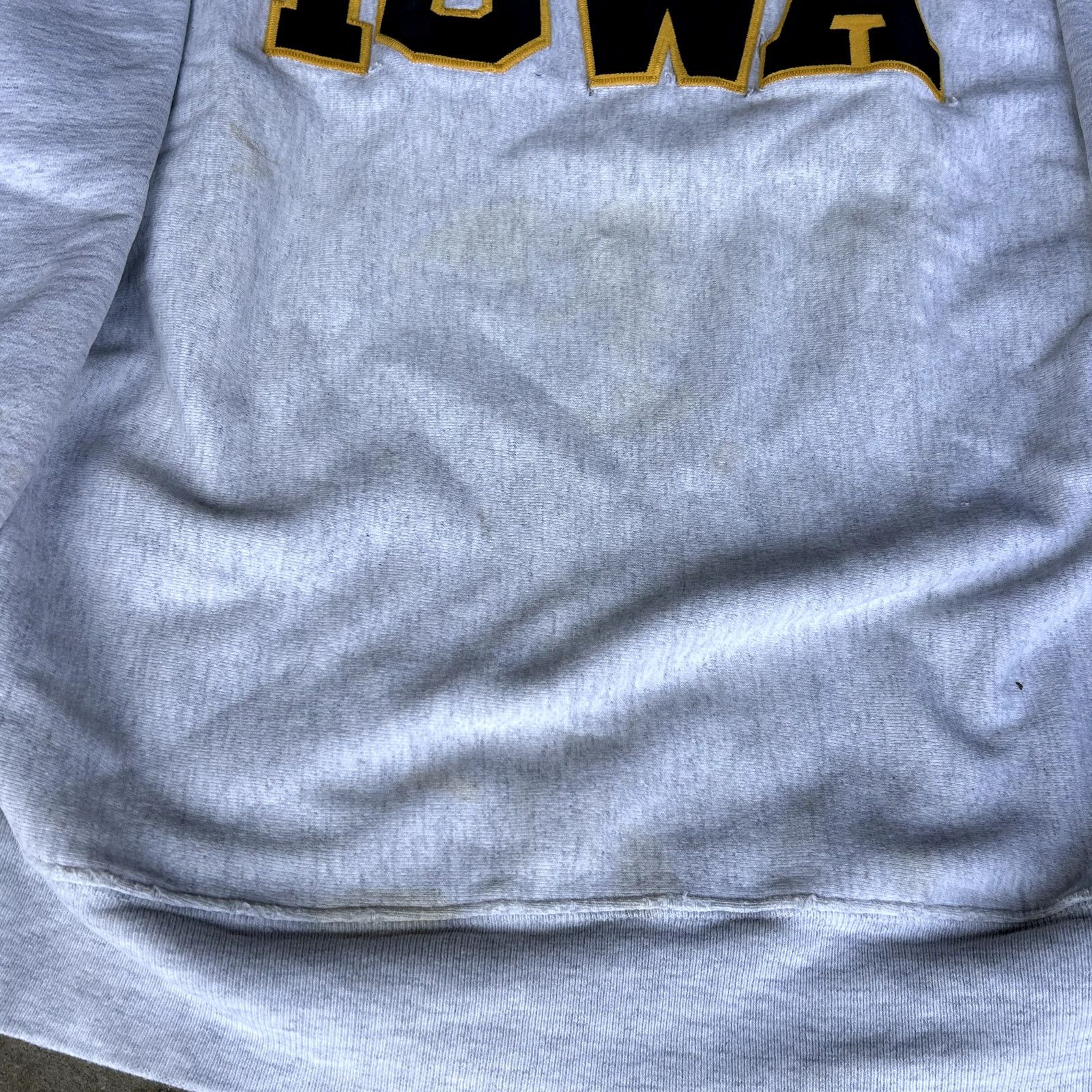 Vintage Vintage Iowa University Crewneck XL Stained Size US XL / EU 56 / 4 - 2 Thumbnail