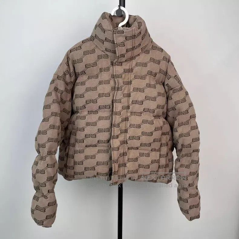 Balenciaga Balenciaga Down Jacket Size XS / US 0-2 / IT 36-38 - 1 Thumbnail