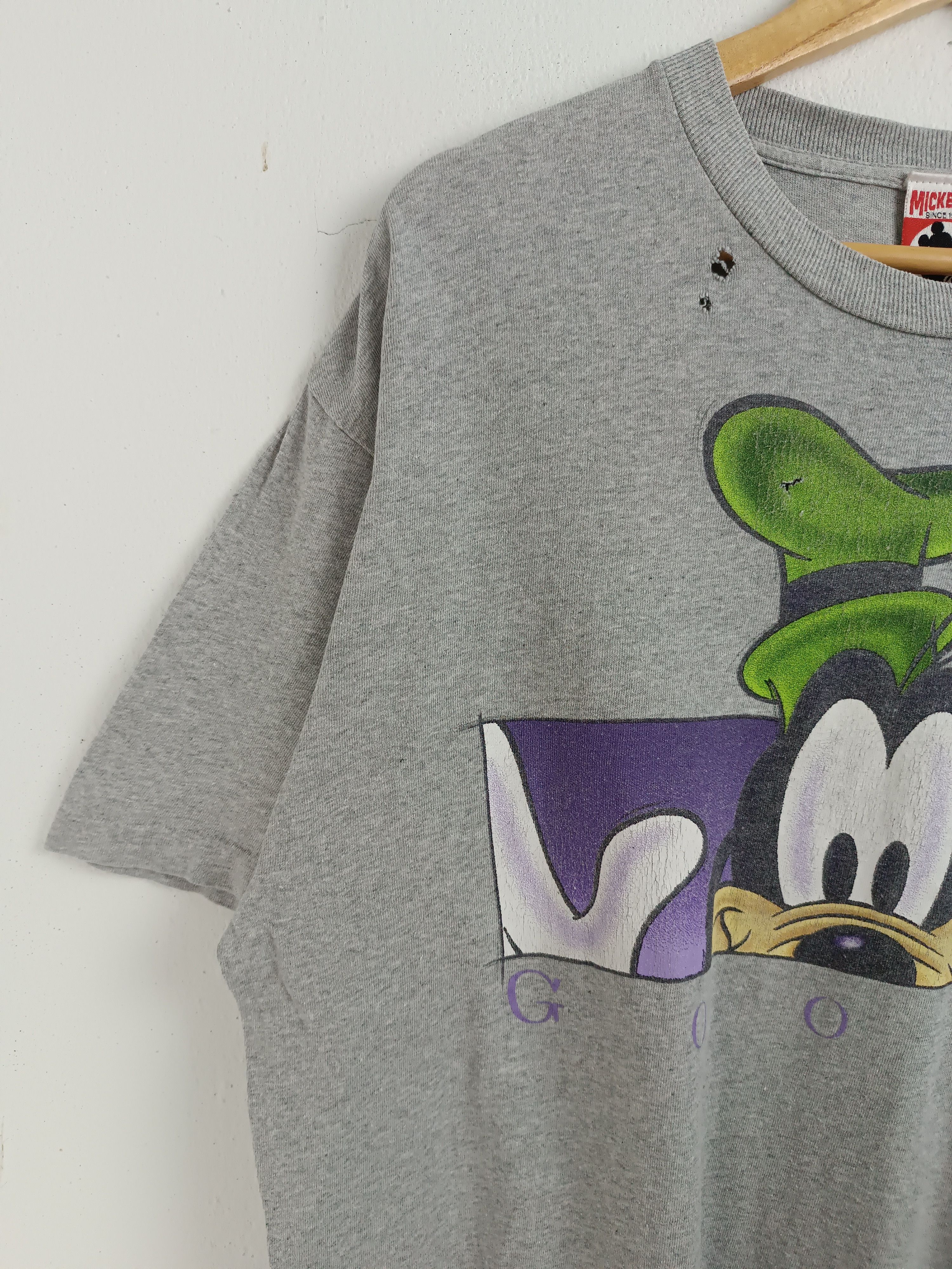 Cartoon Network THRASHED FADED VINTAGE 90'S GOOFY TEE mickey duck pooh Size US L / EU 52-54 / 3 - 5 Thumbnail