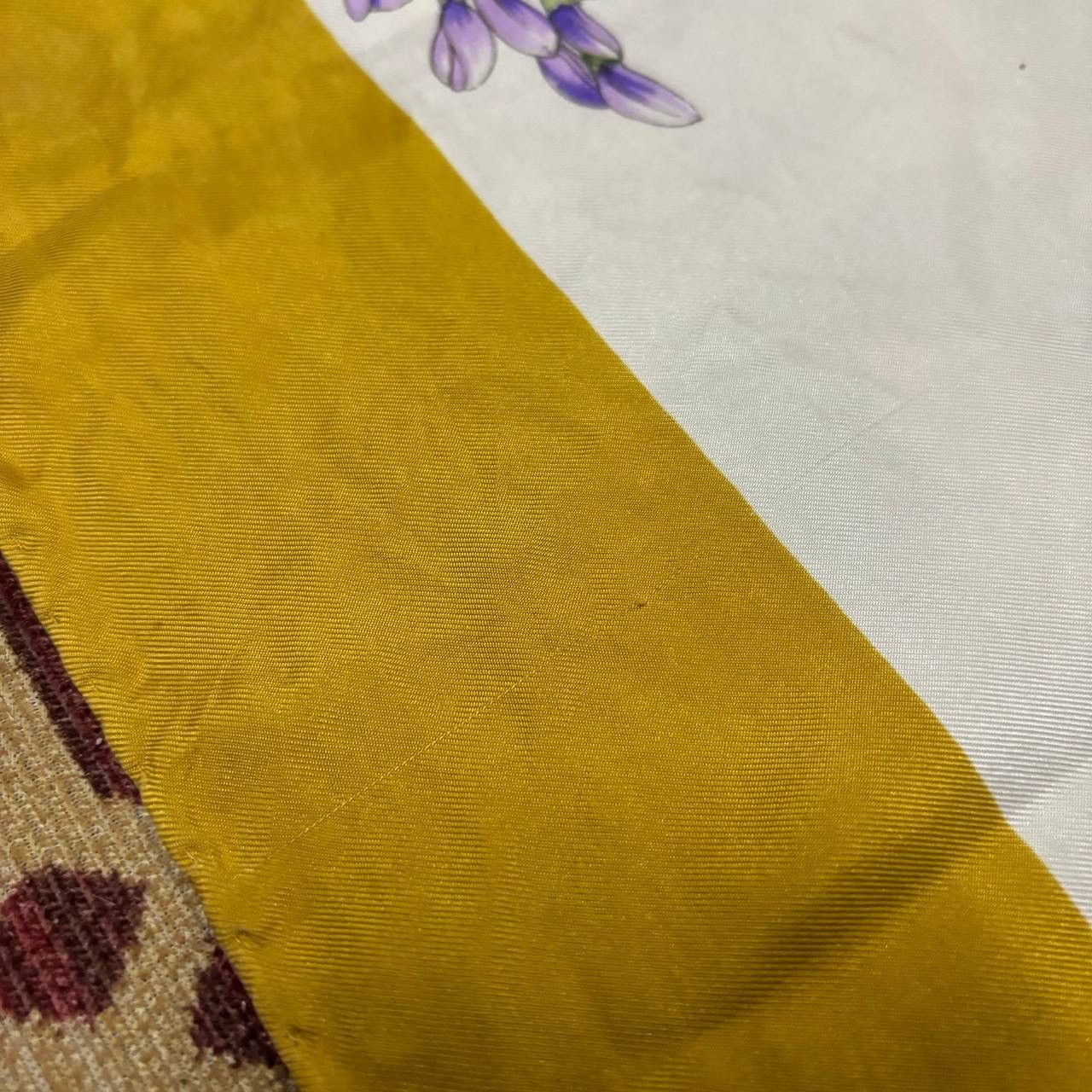 Gucci Vintage Gucci Flora Silk Scarf Yellow Wisteria Flower Logo Size ONE SIZE - 7 Thumbnail
