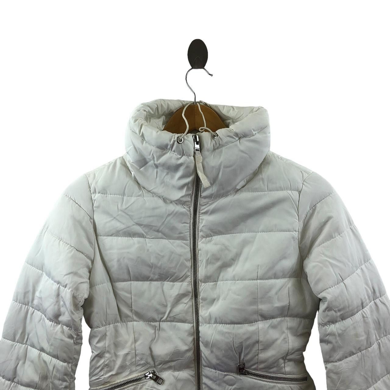 Bershka BERSHKA BSK Puffer Winter White Jacket Ski Outdoor Size XS / US 0-2 / IT 36-38 - 3 Thumbnail