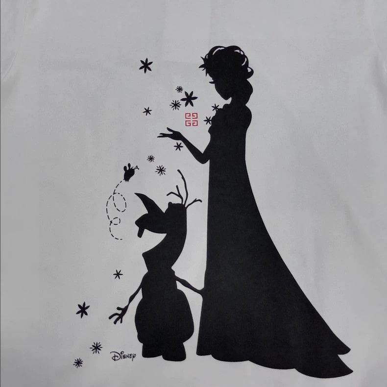 Givenchy Givenchy Princess and Castle Print White Short Sleeve Roun Size US XL / EU 56 / 4 - 5 Thumbnail