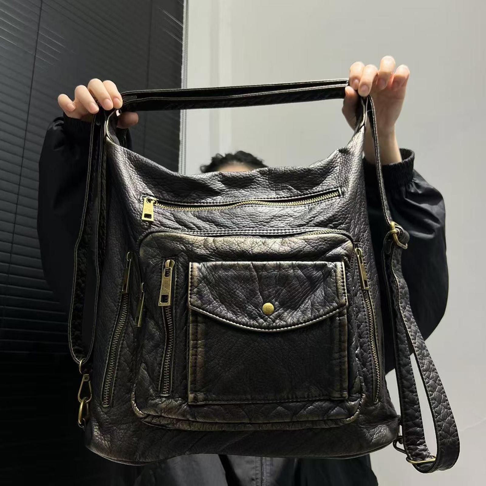 Vintage Black Textured Leather Shoulder Bag with Multiple Pockets Size ONE SIZE - 4 Thumbnail
