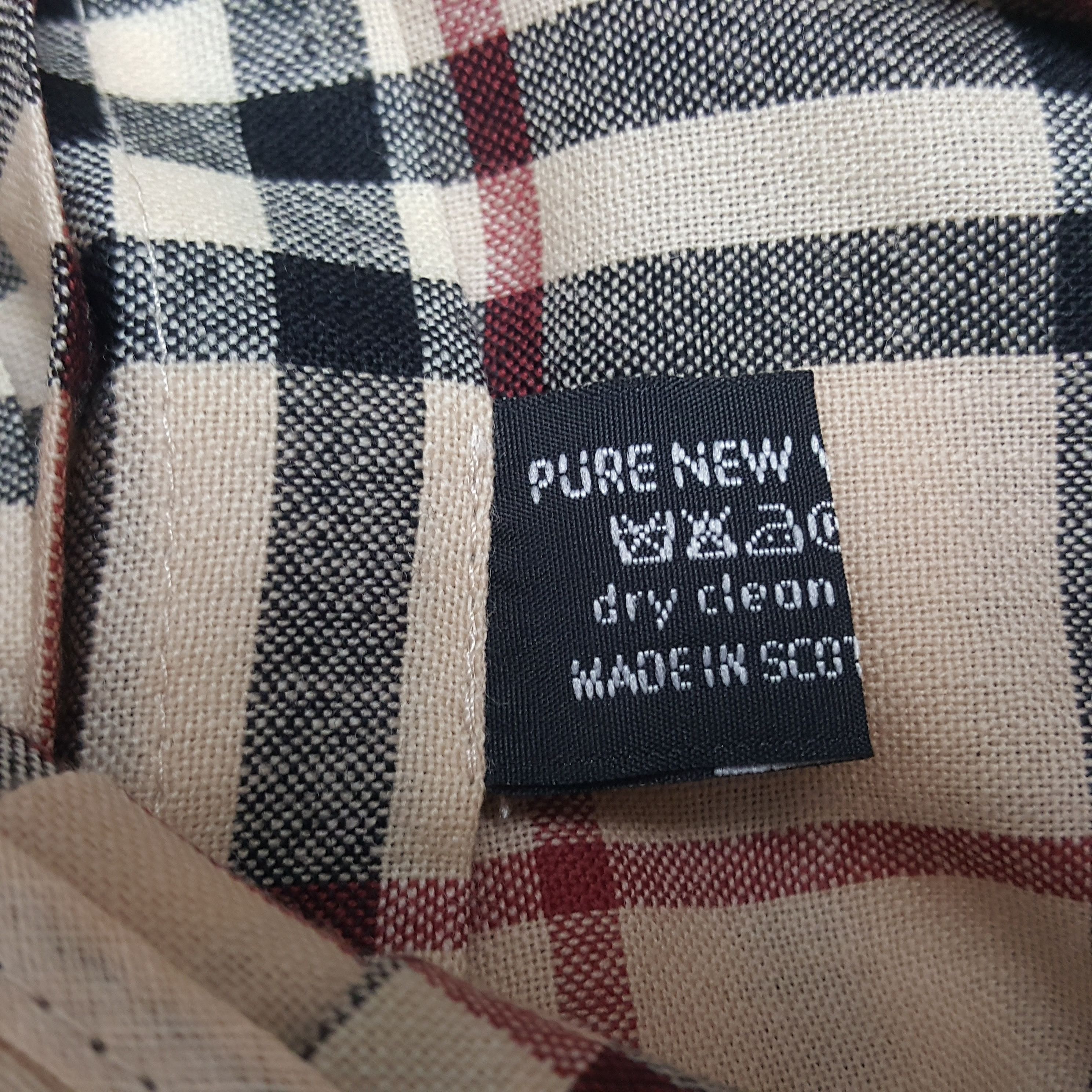 Burberry × Vintage Vintage Burberry London Nova Check Skirt Size 27" / US 4 / IT 40 - 7 Thumbnail