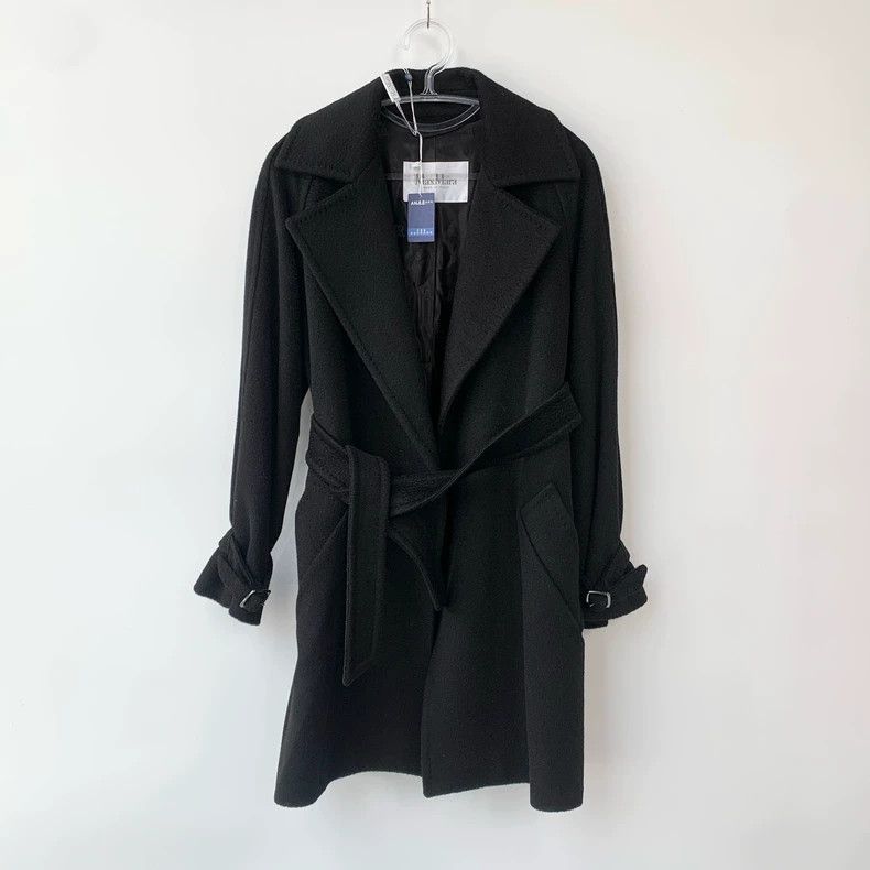 MaxMara Women's Black Wool Coat -dmc