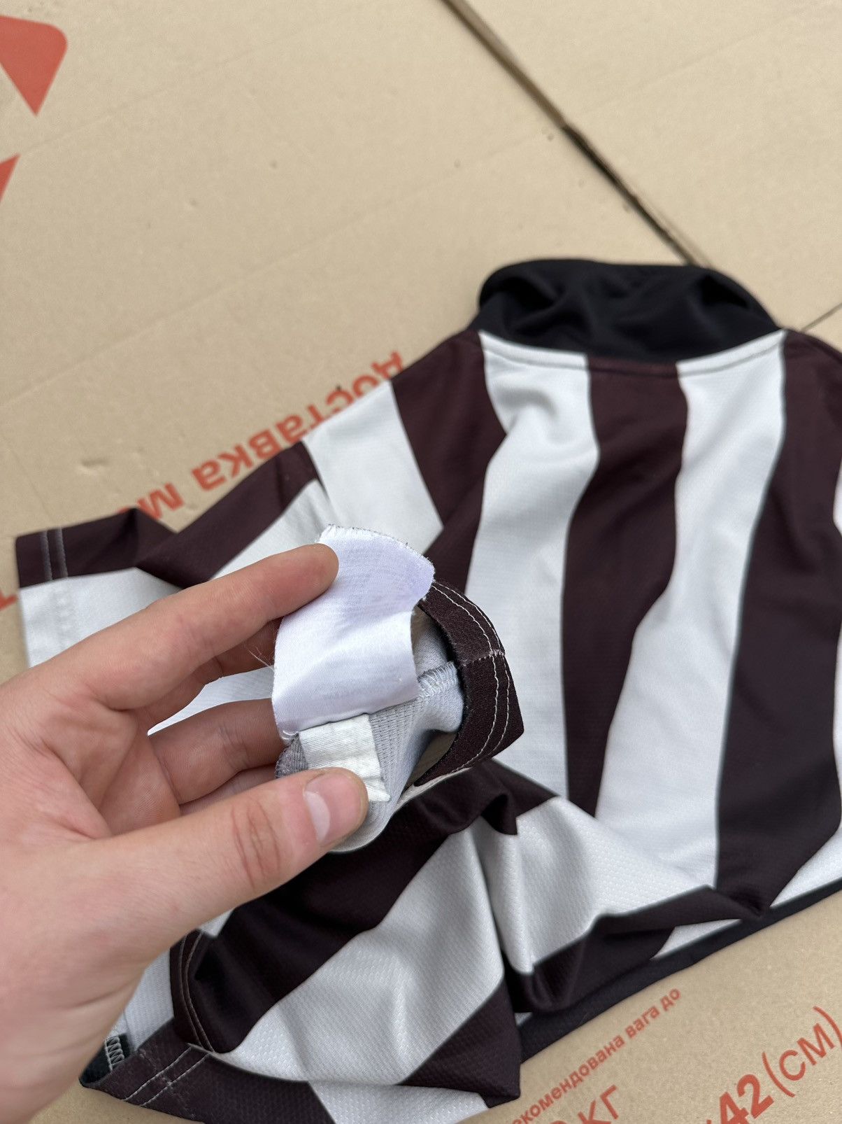 Nike × Vintage Vintage Nike Striped Soccer Jersey Y2K Football Style Size US M / EU 48-50 / 2 - 12 Thumbnail