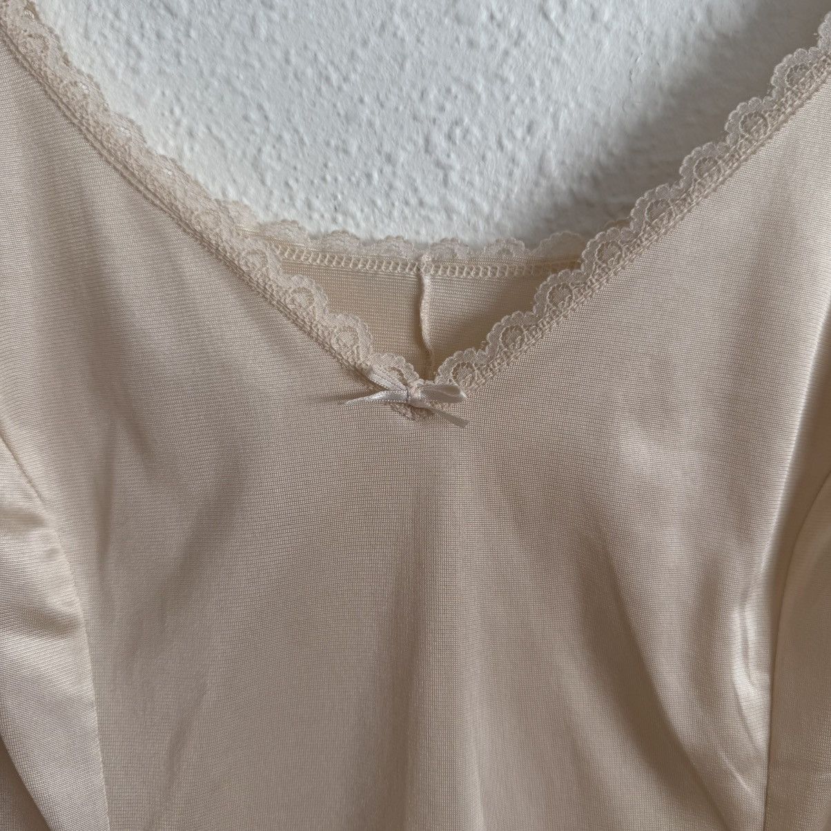 Vintage WARNERS Vintage 90s Beige Lace Trim Thin Strap Camisole Top Size L / US 10 / IT 46 - 4 Thumbnail