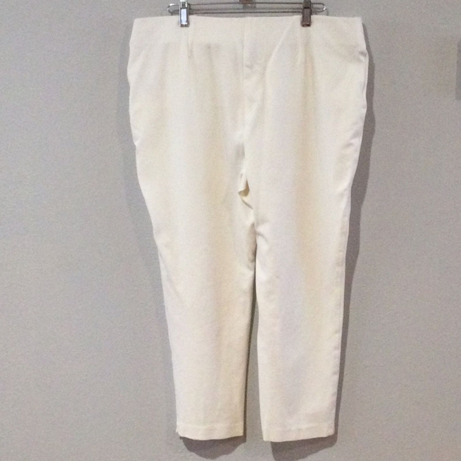 Chicos Fabulously Slimming by Chico's White Ankle Pant Sz 2.5/L/14 Size 36" / US 14 / IT 50 - 4 Thumbnail