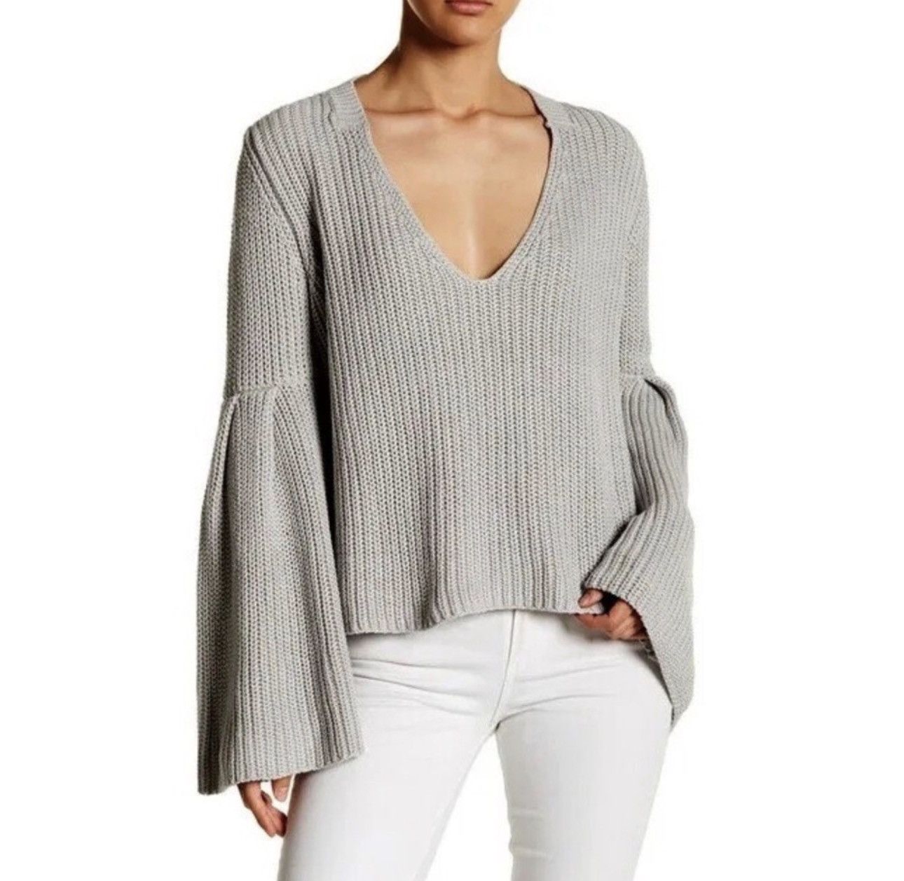 Free People Free People Damsel Bell Sleeve V-Neck Sweater Size S / US 4 / IT 40 - 1 Thumbnail