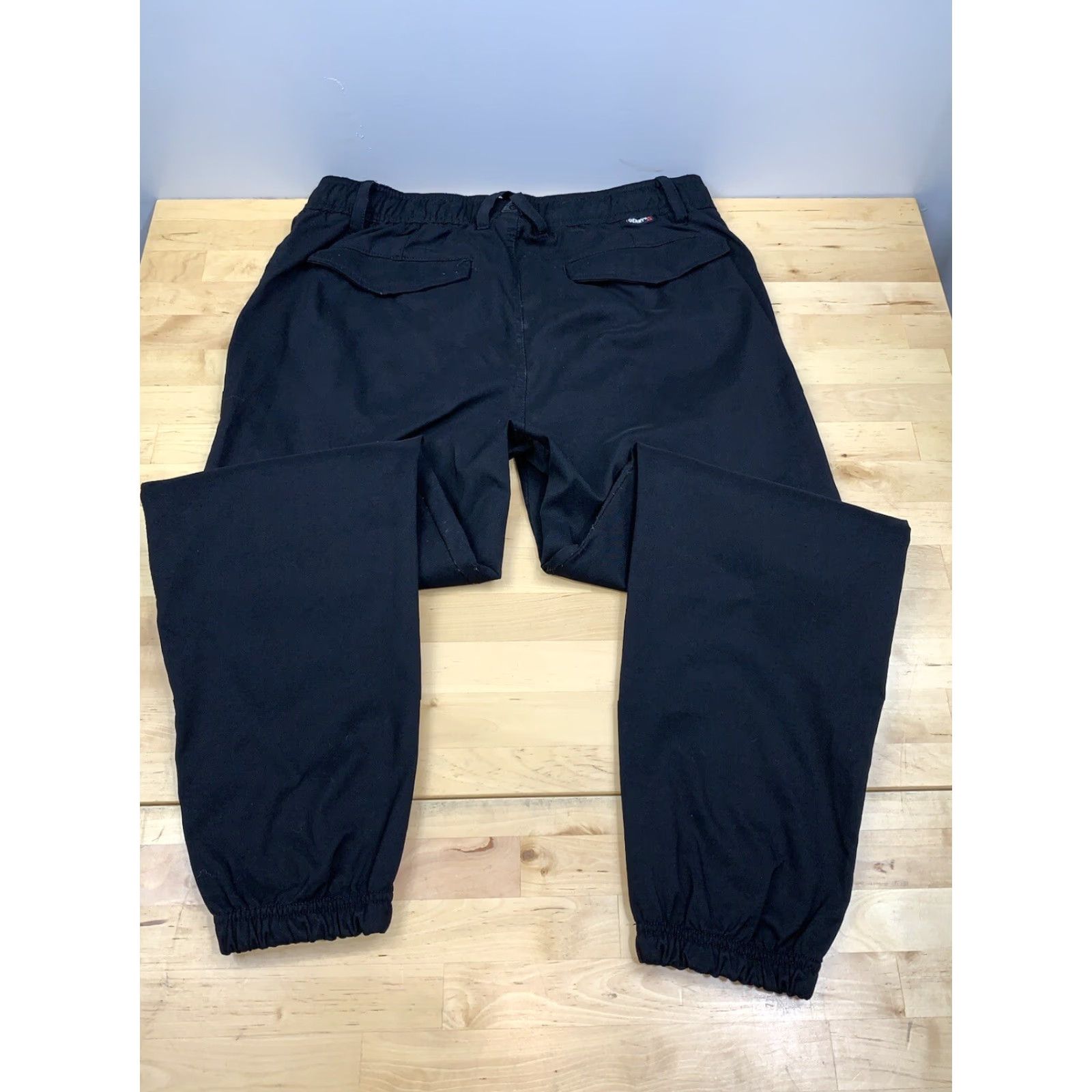 Vintage Gerry Mens Joggers M Black Casual Drawstring Pants Modern Fit Tailored Everyday Comfort Size ONE SIZE - 6 Thumbnail