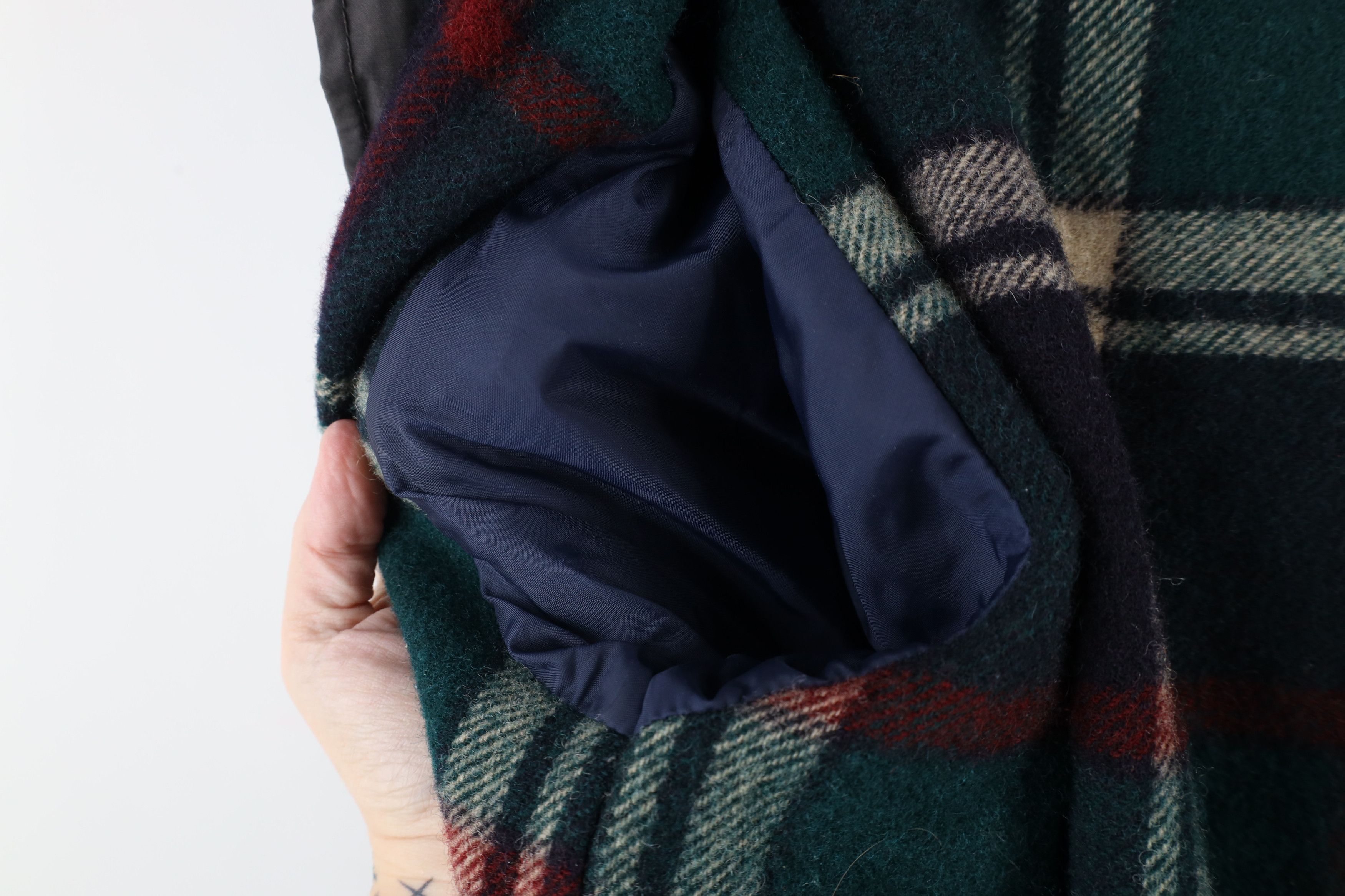 Vintage × Woolrich Woolen Mills Vintage 90s Woolrich Spell Out Wool Line Hooded Parka Jacket Size US L / EU 52-54 / 3 - 13 Thumbnail