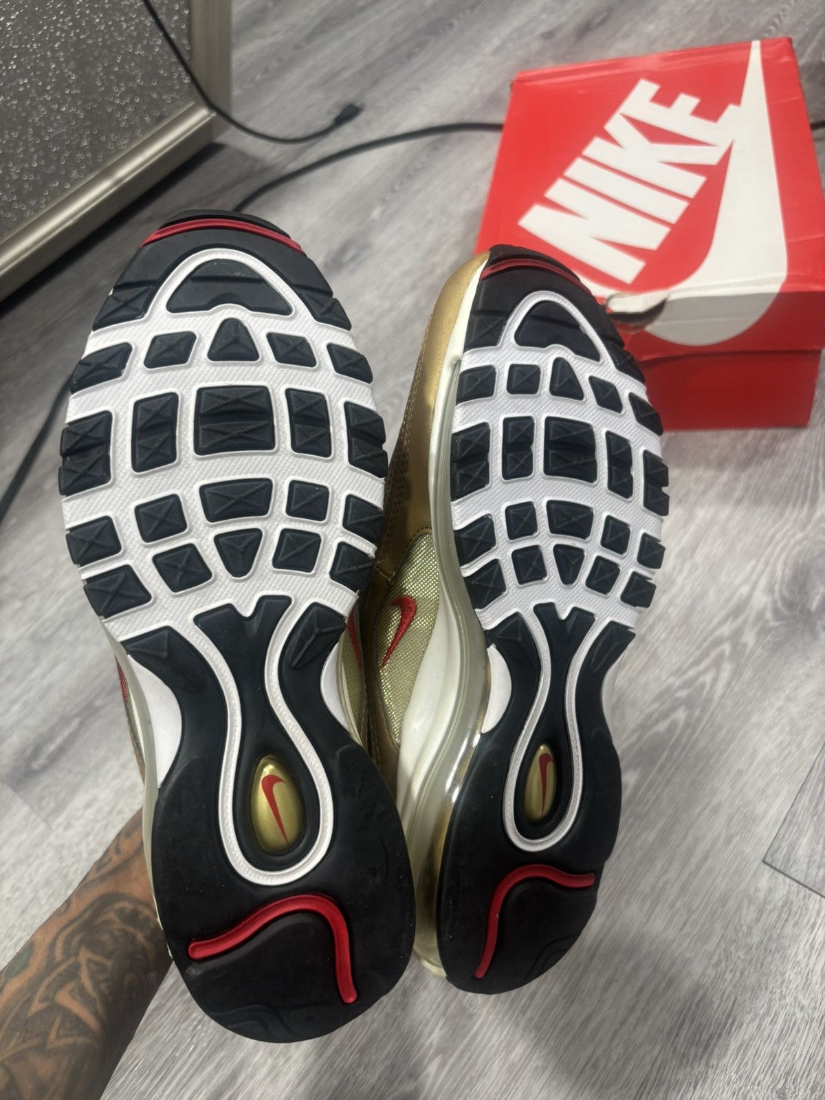 Nike NIKE AIR MAX 97 QS (Gs) Size US 7 / EU 40 - 4 Thumbnail