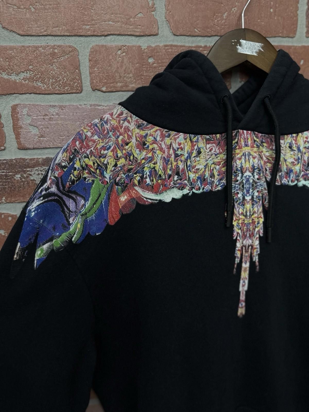 Marcelo Burlon MARCELO BURLON COUNTY OF MILAN SIZE LARGE Hoodie $700 Retail Size US L / EU 52-54 / 3 - 5 Thumbnail