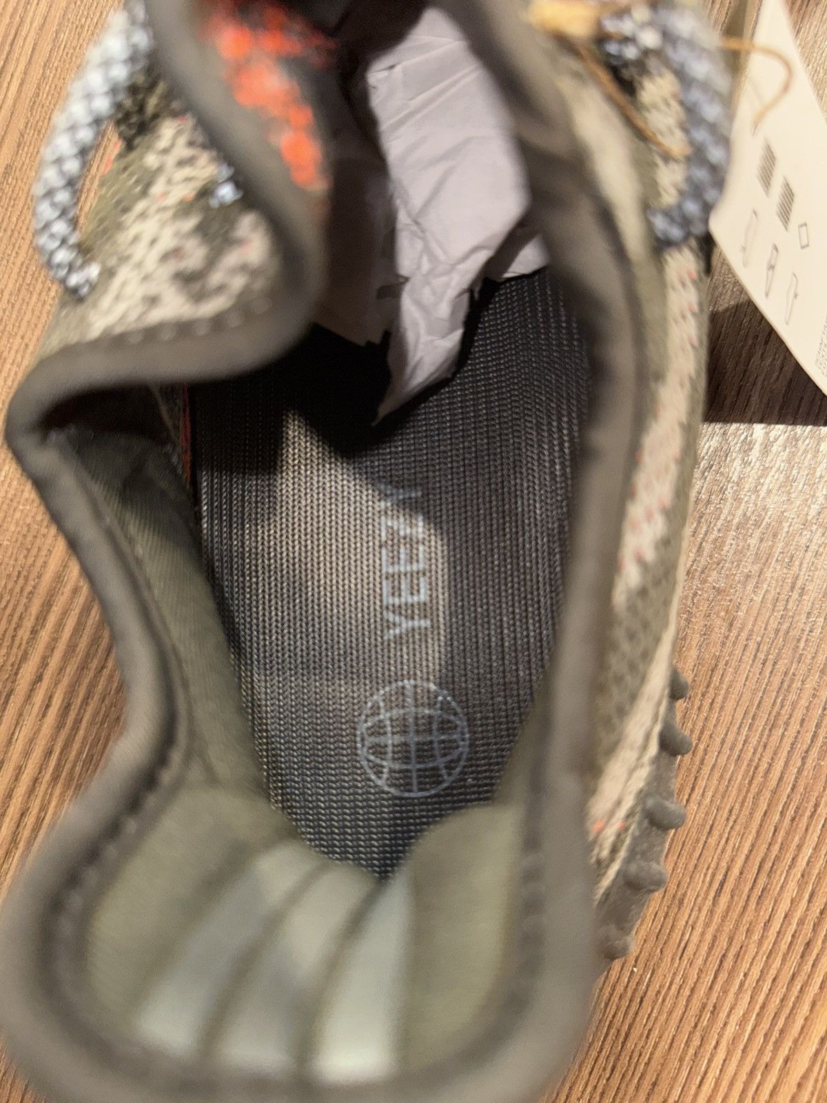 Adidas × Kanye West Yeezy Boost 350 V2 Beluga Size US 8.5 / EU 41-42 - 7 Thumbnail