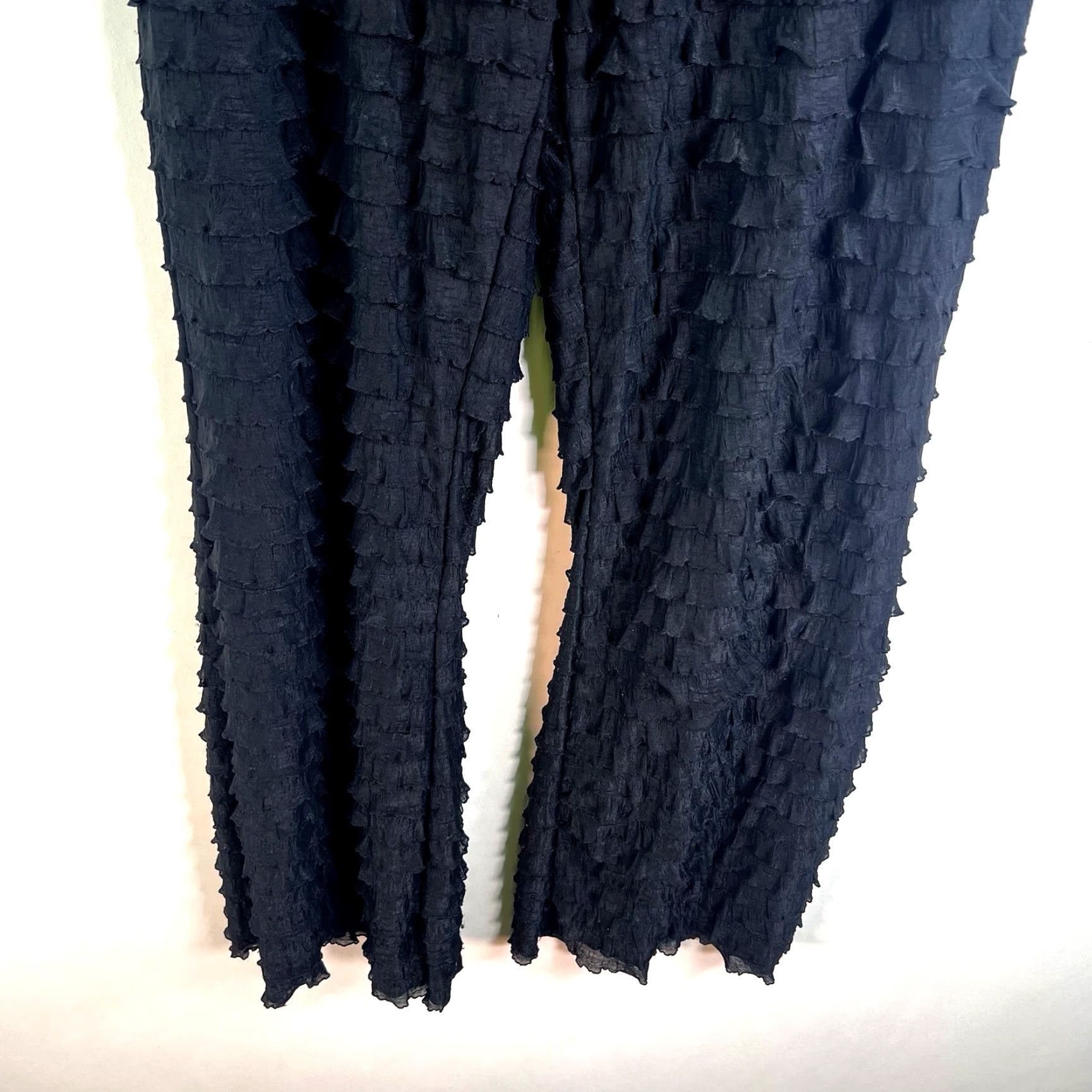 Wrangler Wrangler Rock 47 Wide-Leg Ruffle Pants Womens L Black 332X30 Stretch Dress Pants Casual, Party/Cocktail, Travel Size 36" / US 14 / IT 50 - 4 Thumbnail