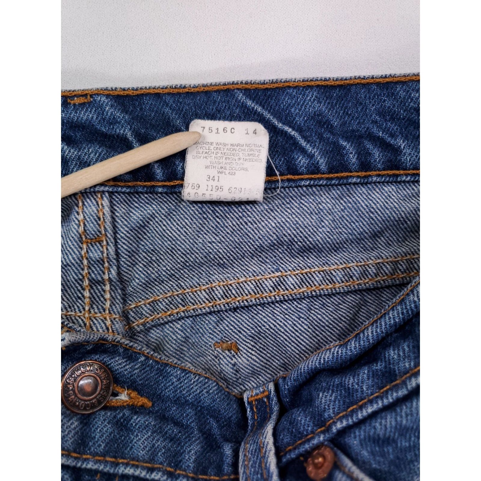 Levi's Levi's 550 VTG 90s Jeans Blue Zip Fly Orange Tab Mens 34 x 30 34 x 29 Actual Bags Jeans Mens Blue 90s VTG 550 Levis Size US 34 / EU 50 - 3 Thumbnail
