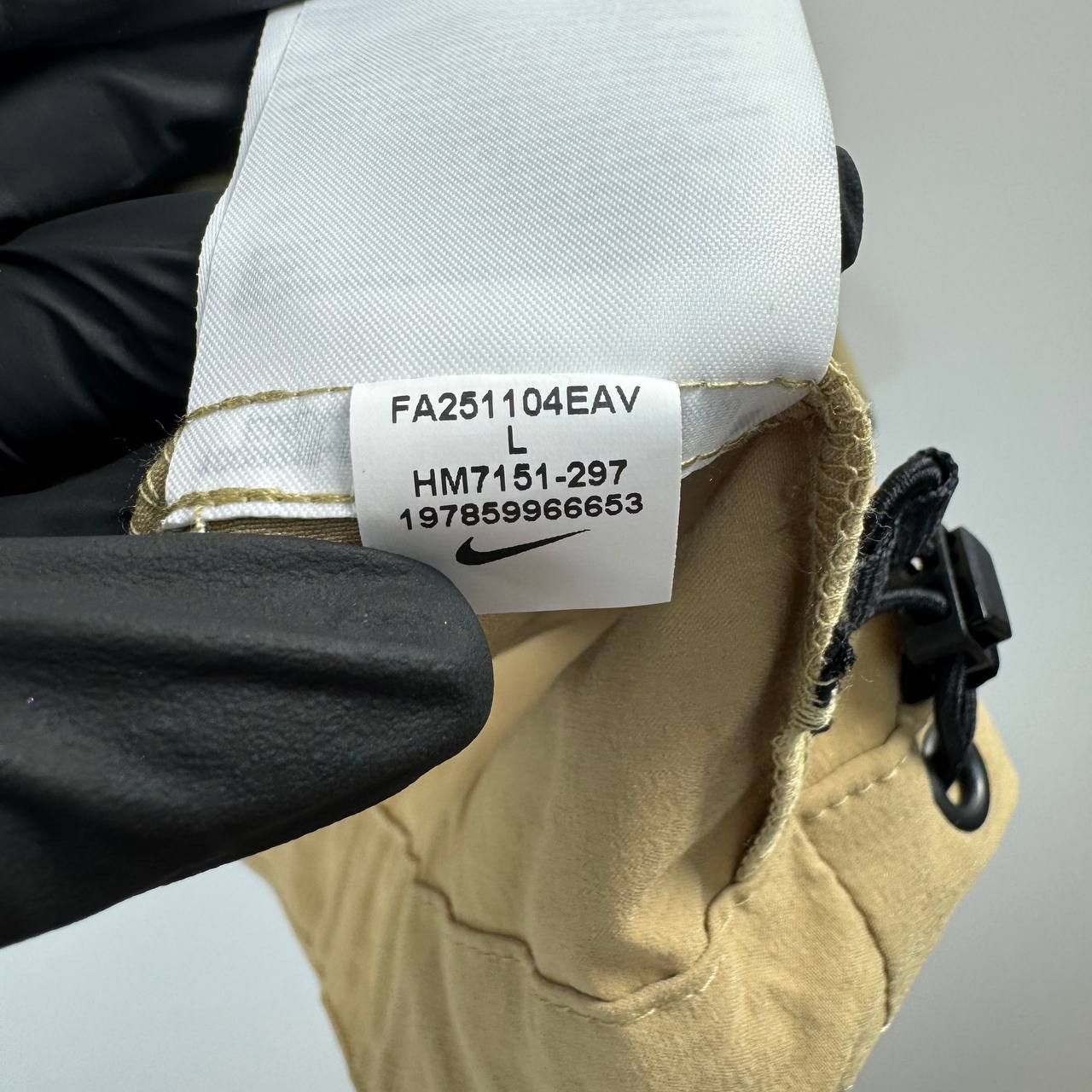 Nike Nike Beige Windrunner Jacket Lightweight Hooded Zip-Up L Size US L / EU 52-54 / 3 - 5 Thumbnail